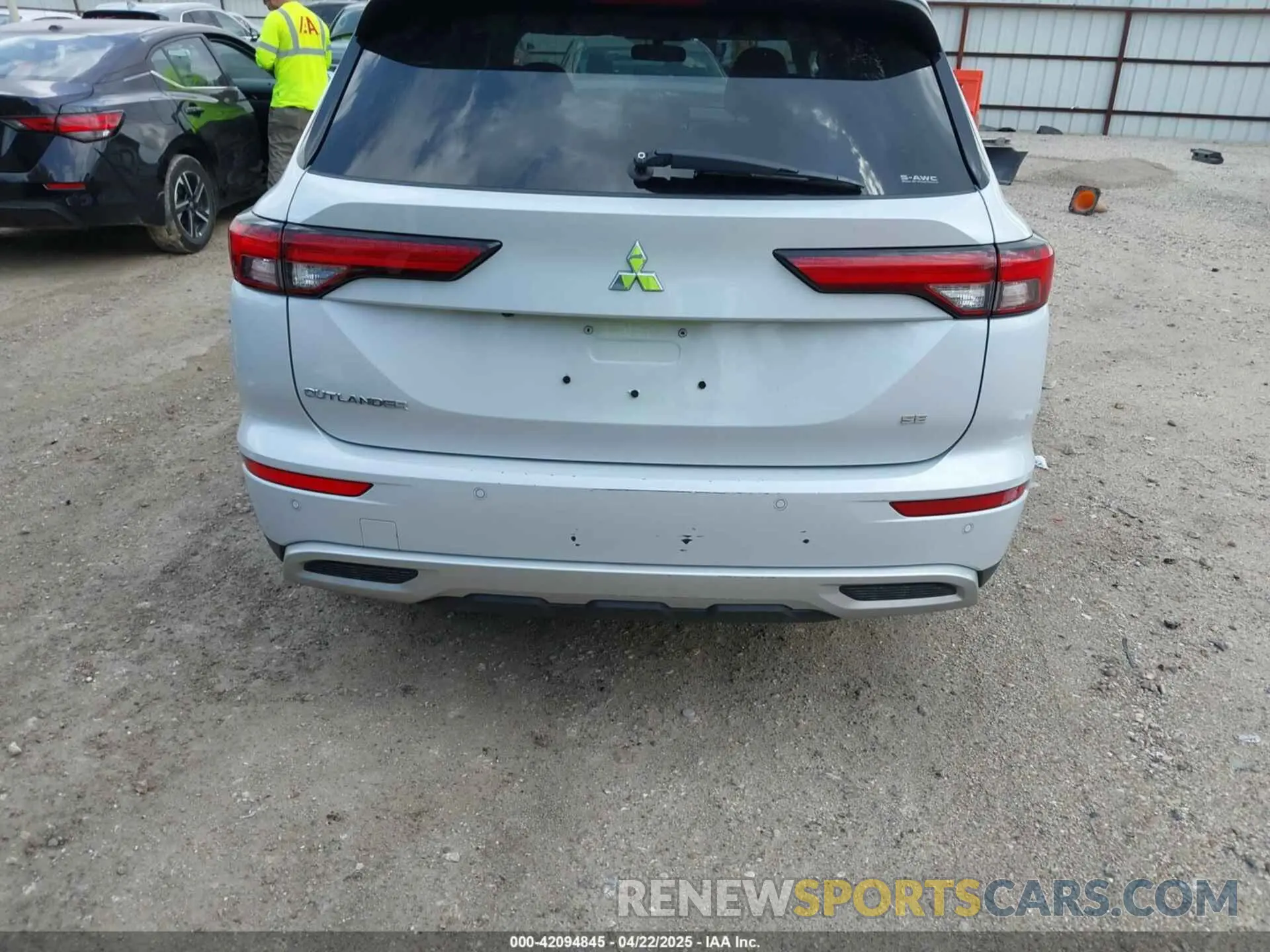 16 Фотография поврежденного автомобиля JA4J4VA82RZ032400 MITSUBISHI OUTLANDER 2024