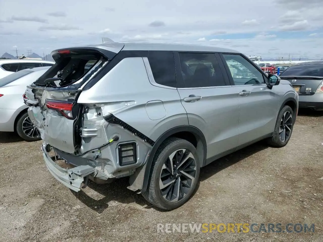 3 Photograph of a damaged car JA4J4VA82RZ041243 MITSUBISHI OUTLANDER 2024