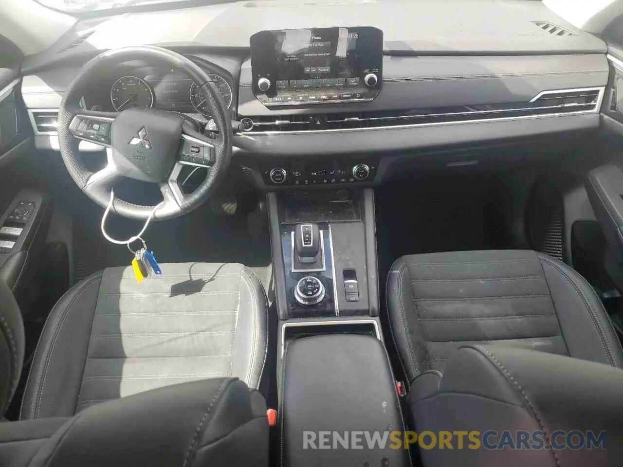8 Фотография поврежденного автомобиля JA4J4VA82RZ058365 MITSUBISHI OUTLANDER 2024