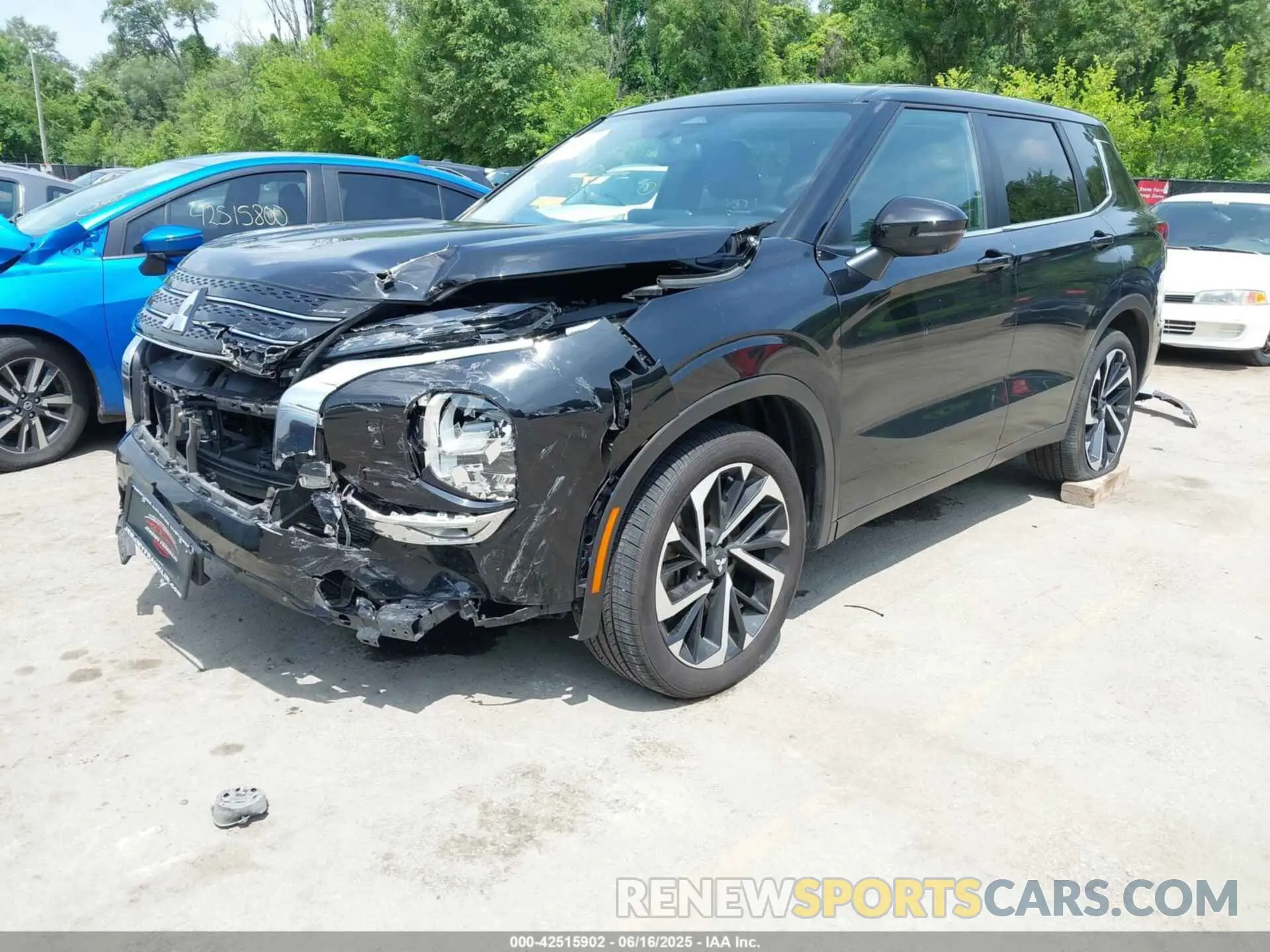 2 Фотография поврежденного автомобиля JA4J4VA83RZ014181 MITSUBISHI OUTLANDER 2024