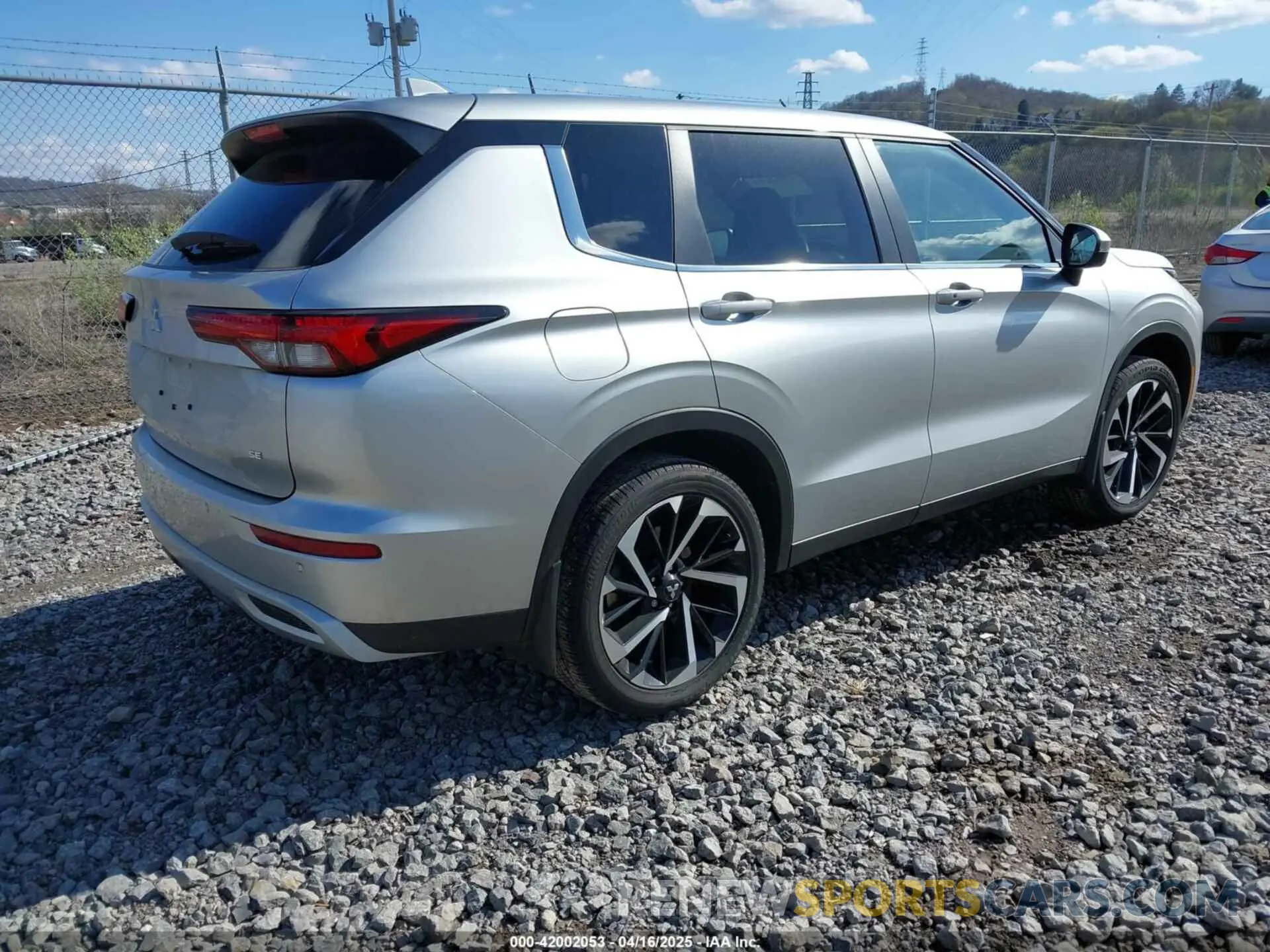 4 Фотография поврежденного автомобиля JA4J4VA84RZ004419 MITSUBISHI OUTLANDER 2024