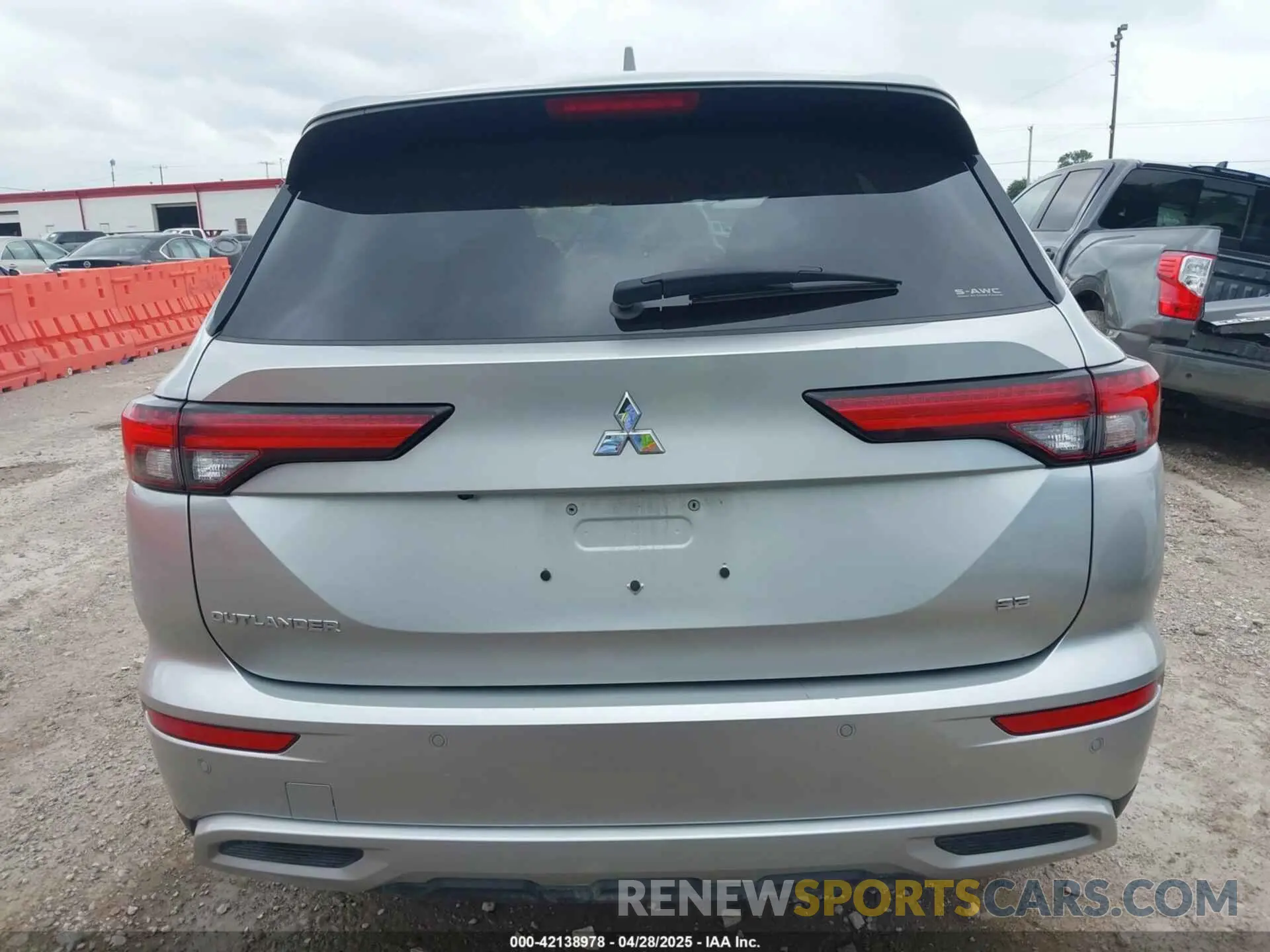 16 Фотография поврежденного автомобиля JA4J4VA85RZ050308 MITSUBISHI OUTLANDER 2024