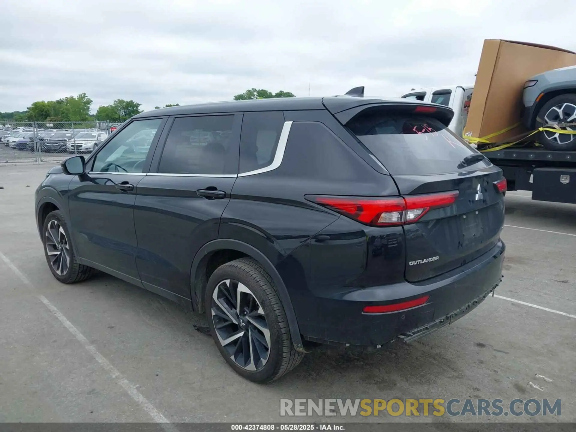14 Фотография поврежденного автомобиля JA4J4VA86RZ039124 MITSUBISHI OUTLANDER 2024