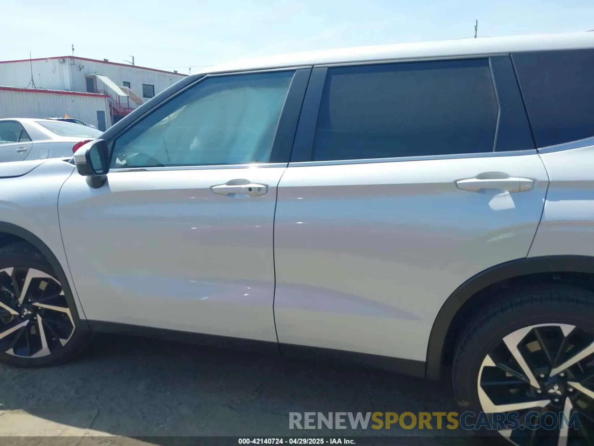 14 Фотография поврежденного автомобиля JA4J4VA86RZ049734 MITSUBISHI OUTLANDER 2024