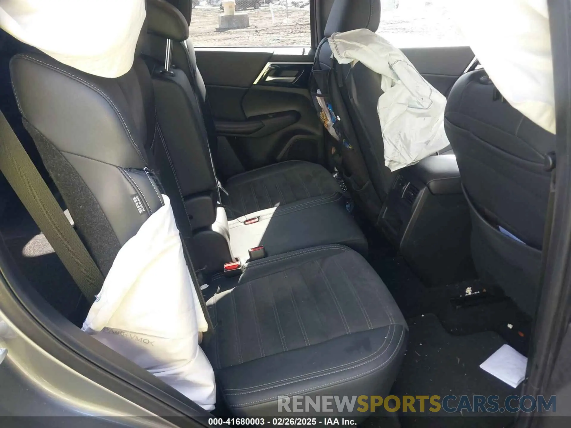 8 Фотография поврежденного автомобиля JA4J4VA87RZ012787 MITSUBISHI OUTLANDER 2024