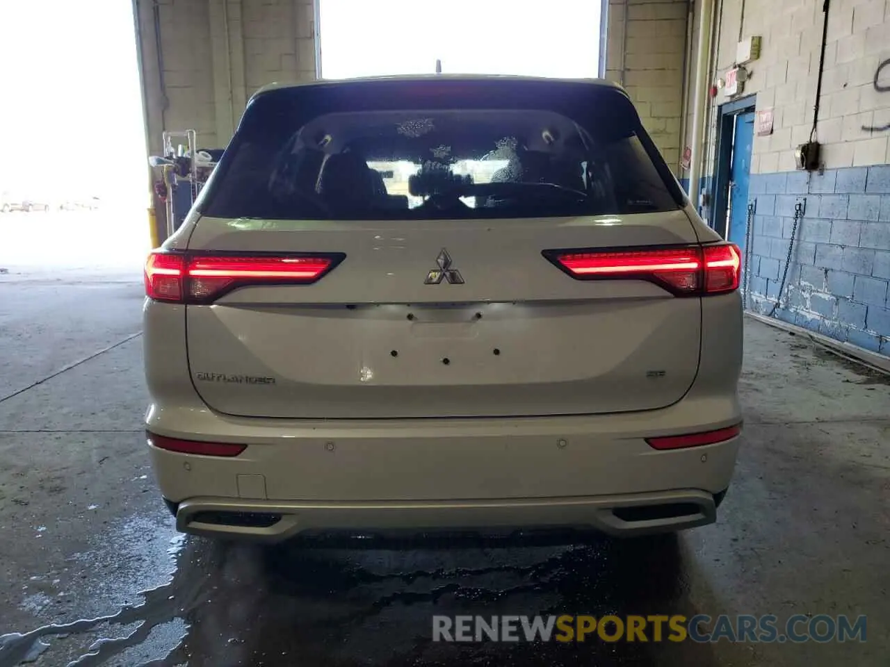 6 Фотография поврежденного автомобиля JA4J4VA87RZ029735 MITSUBISHI OUTLANDER 2024