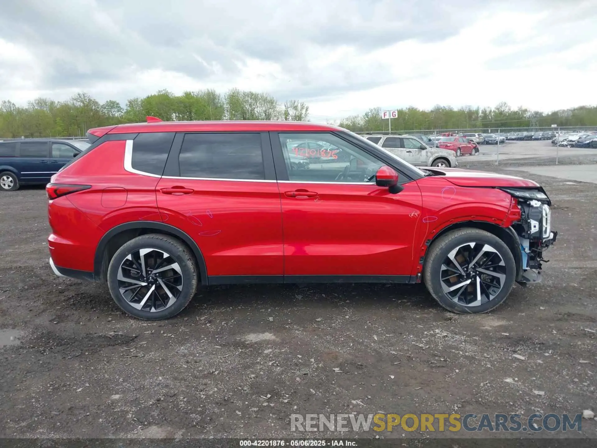 13 Photograph of a damaged car JA4J4VA87RZ045188 MITSUBISHI OUTLANDER 2024