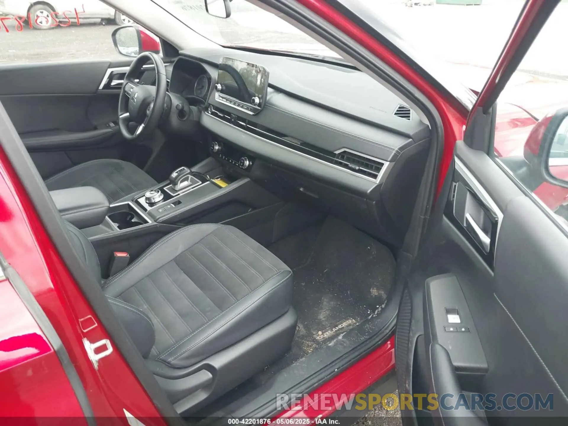 5 Photograph of a damaged car JA4J4VA87RZ045188 MITSUBISHI OUTLANDER 2024