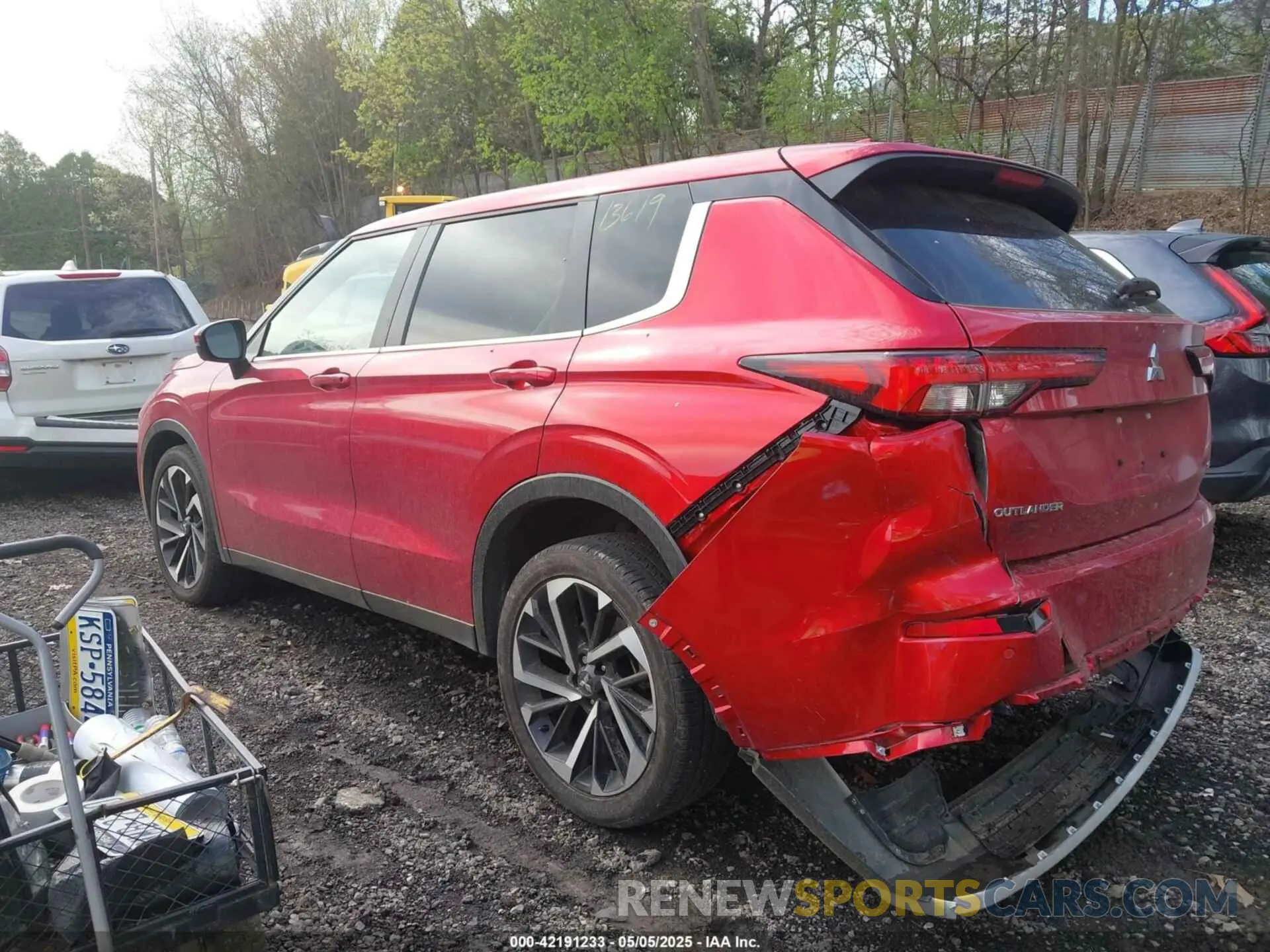 3 Фотография поврежденного автомобиля JA4J4VA87RZ052447 MITSUBISHI OUTLANDER 2024