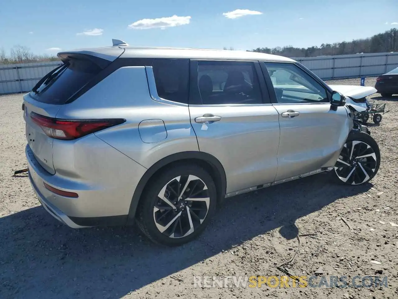 3 Photograph of a damaged car JA4J4VA88RZ013284 MITSUBISHI OUTLANDER 2024