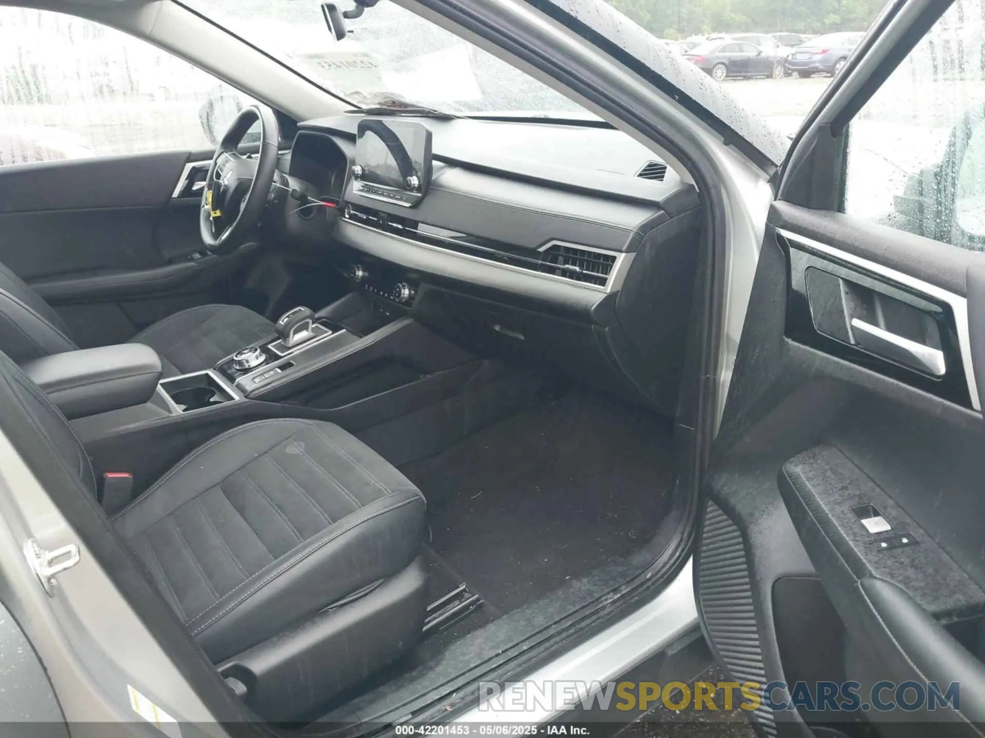 5 Фотография поврежденного автомобиля JA4J4VA89RZ021832 MITSUBISHI OUTLANDER 2024