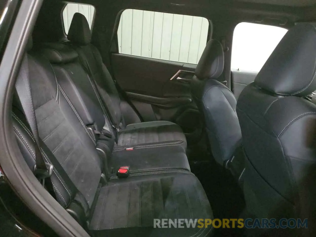 11 Фотография поврежденного автомобиля JA4J4VA89RZ084607 MITSUBISHI OUTLANDER 2024