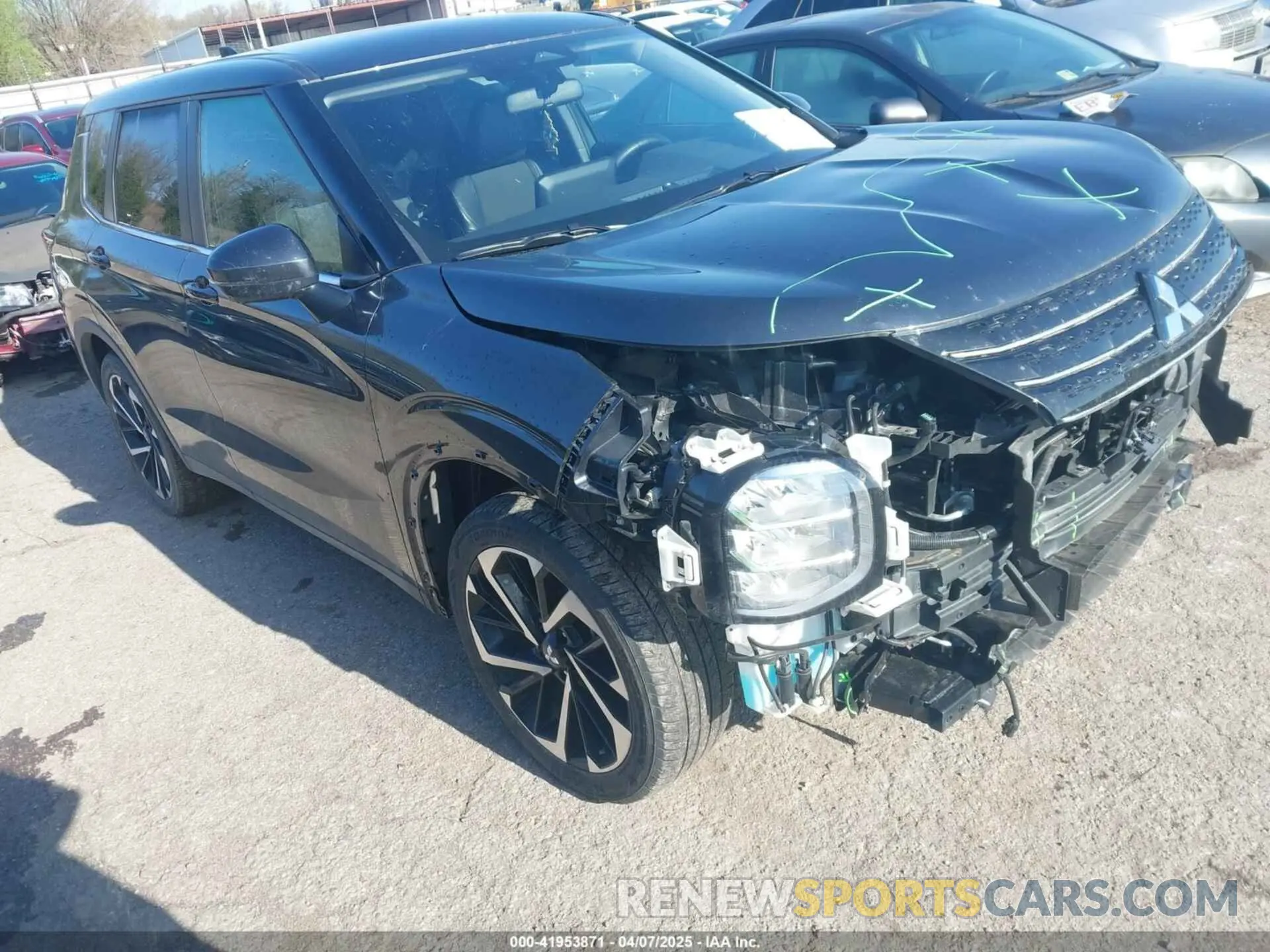 1 Photograph of a damaged car JA4J4VA8XRZ069582 MITSUBISHI OUTLANDER 2024