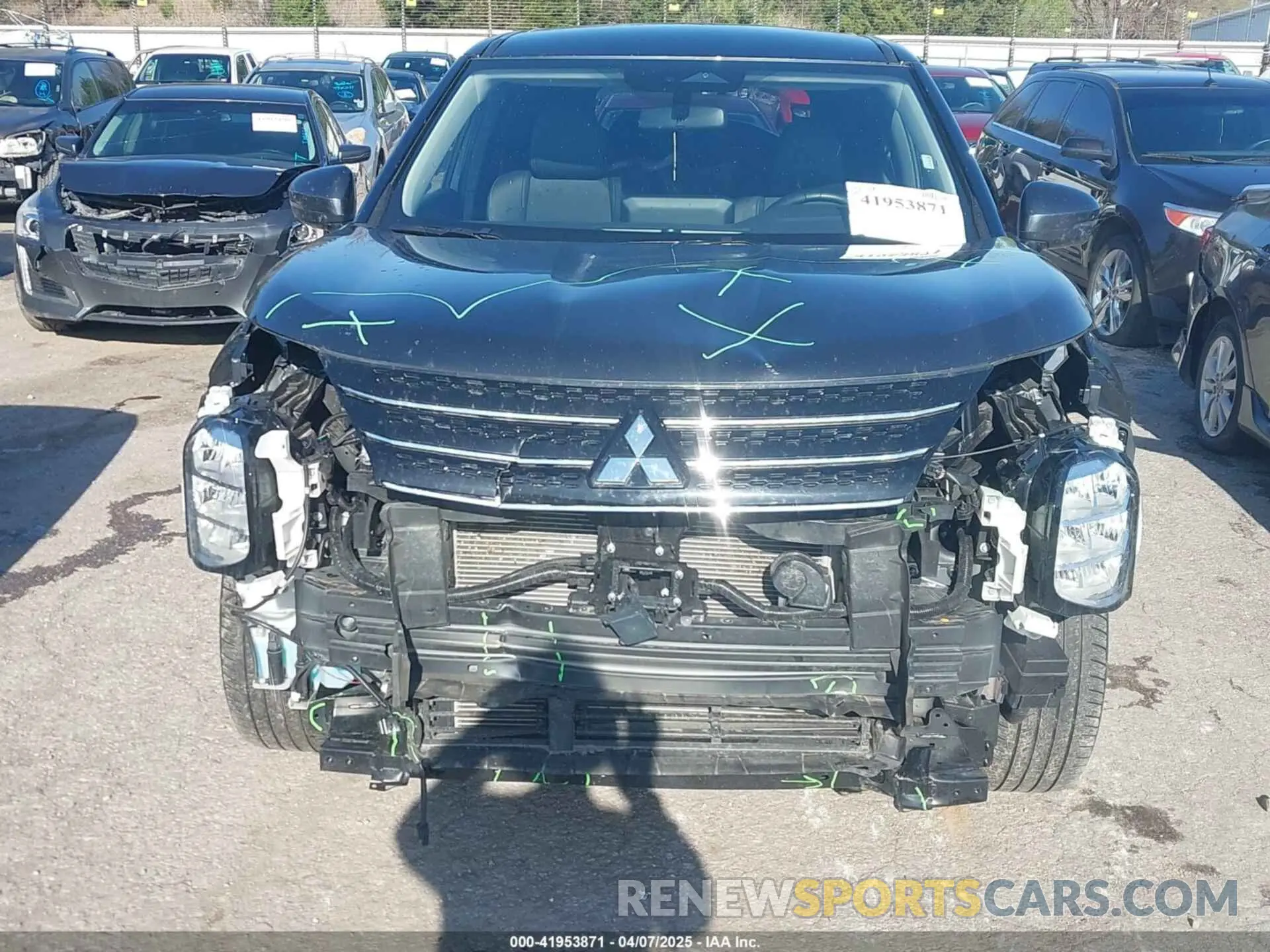 13 Photograph of a damaged car JA4J4VA8XRZ069582 MITSUBISHI OUTLANDER 2024