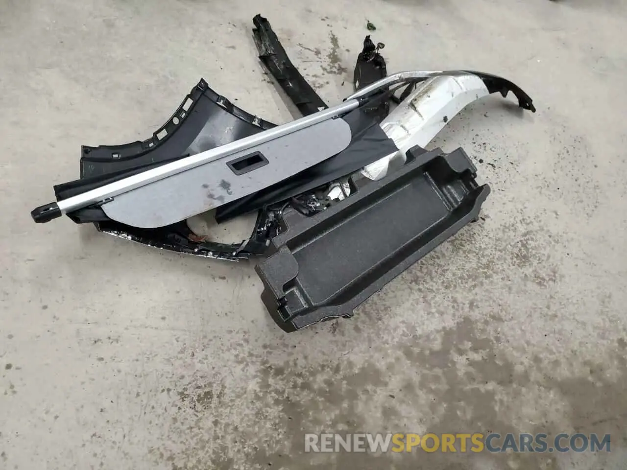 13 Photograph of a damaged car JA4J4WA82RZ038168 MITSUBISHI OUTLANDER 2024