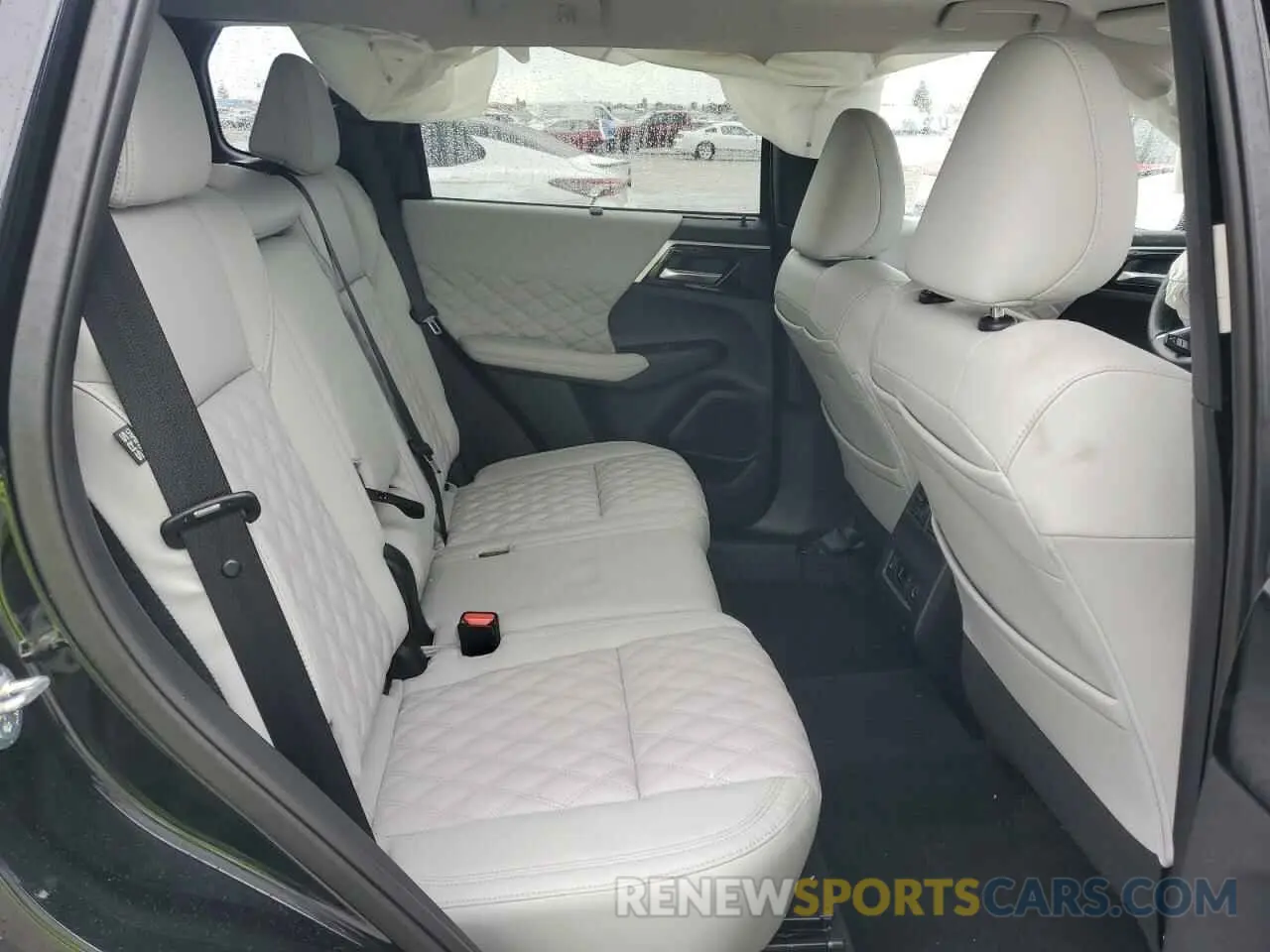 12 Фотография поврежденного автомобиля JA4J4WA83RZ079537 MITSUBISHI OUTLANDER 2024