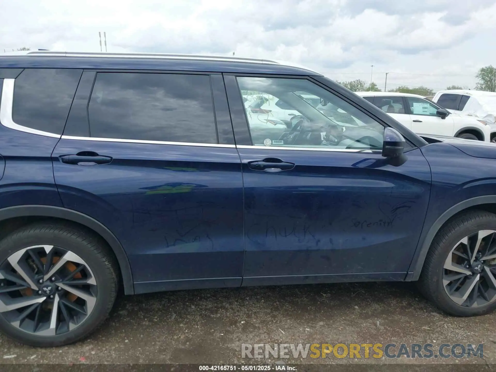 13 Photograph of a damaged car JA4J4WA83RZ089372 MITSUBISHI OUTLANDER 2024