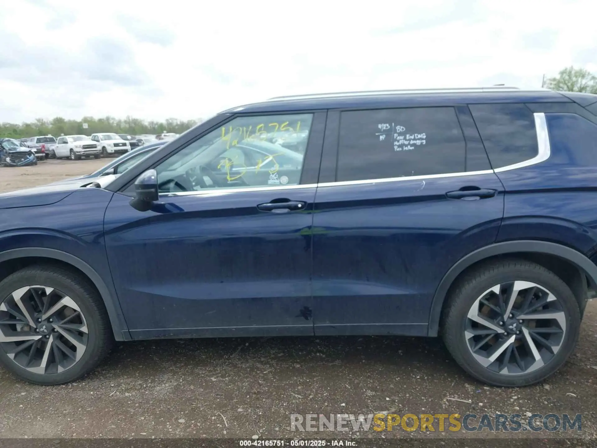14 Photograph of a damaged car JA4J4WA83RZ089372 MITSUBISHI OUTLANDER 2024