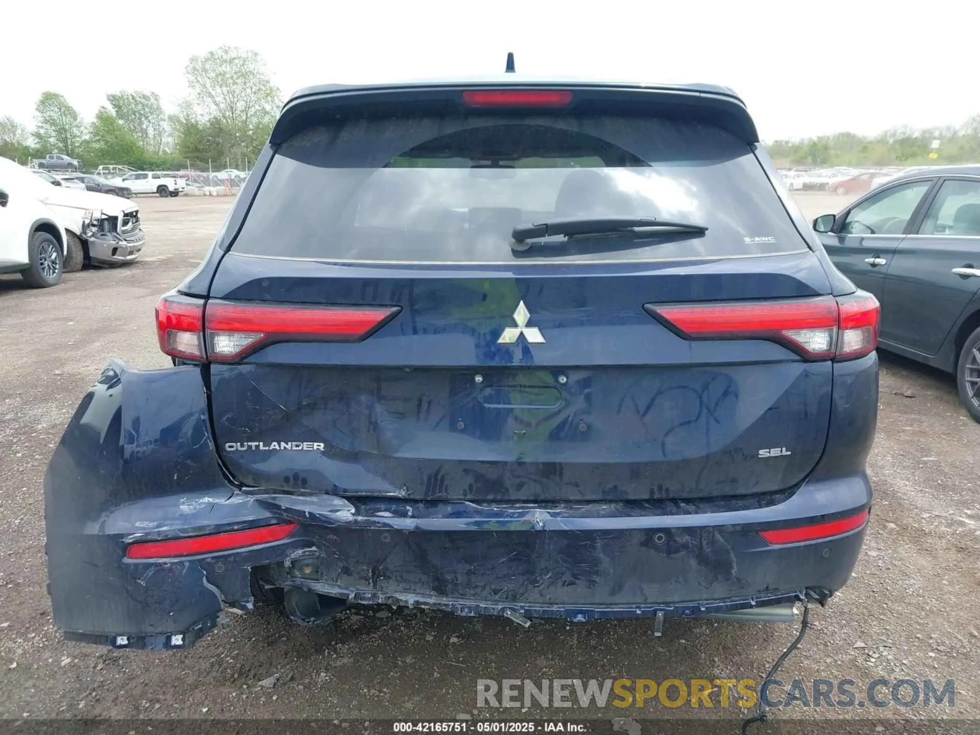 16 Photograph of a damaged car JA4J4WA83RZ089372 MITSUBISHI OUTLANDER 2024