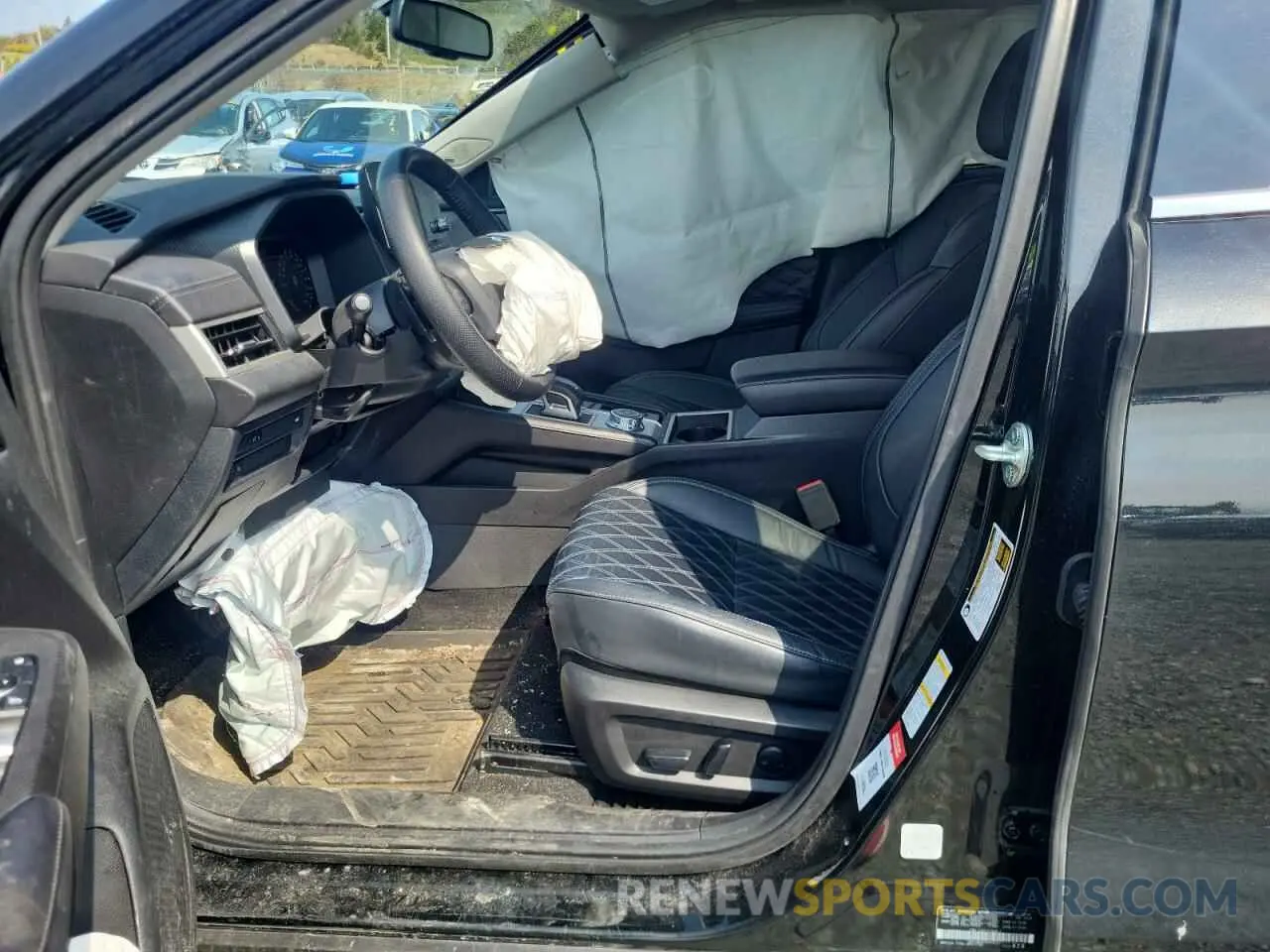 7 Фотография поврежденного автомобиля JA4J4WA87RZ602204 MITSUBISHI OUTLANDER 2024
