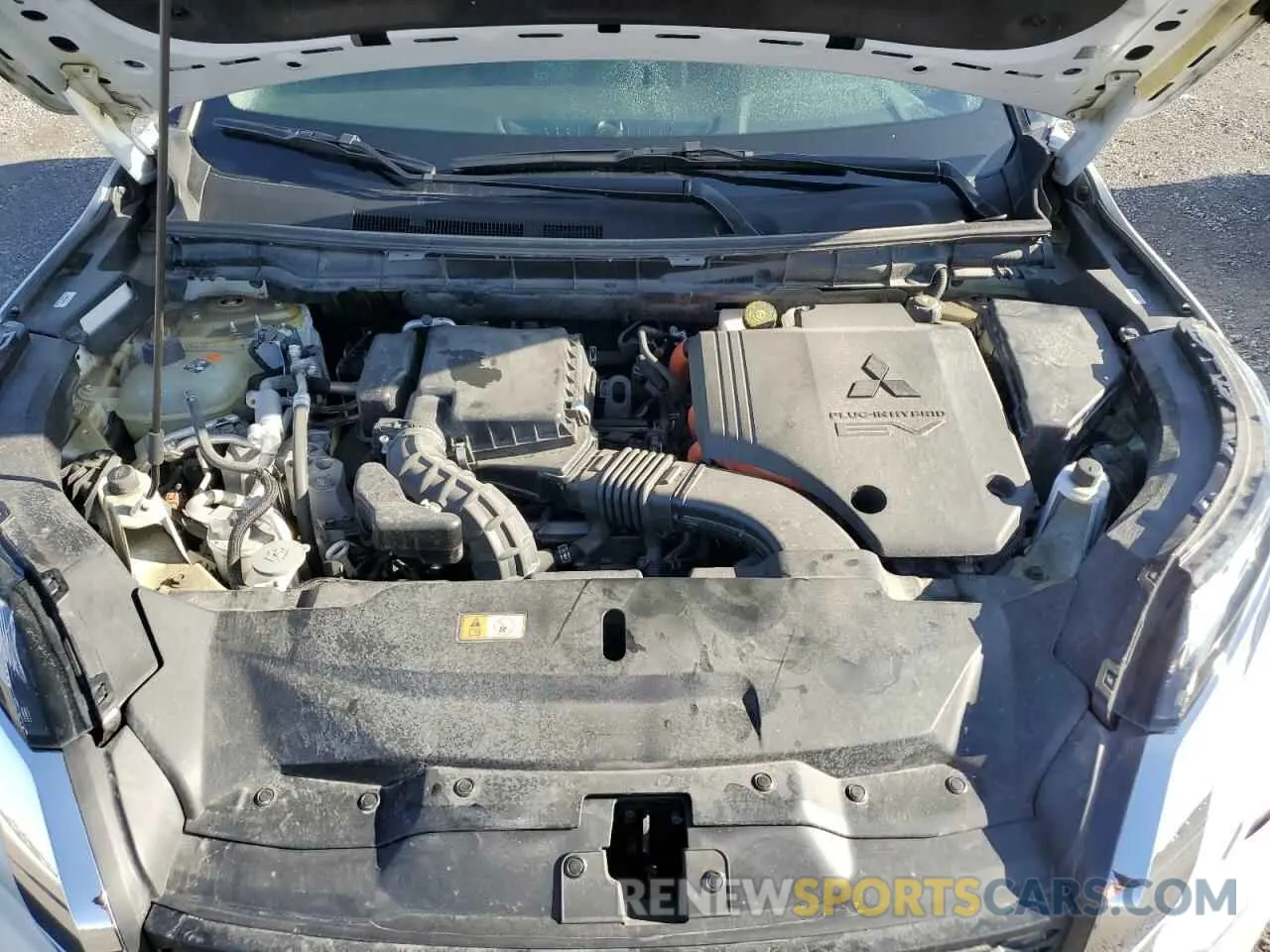 12 Photograph of a damaged car JA4T5VA9XRZ613500 MITSUBISHI OUTLANDER 2024