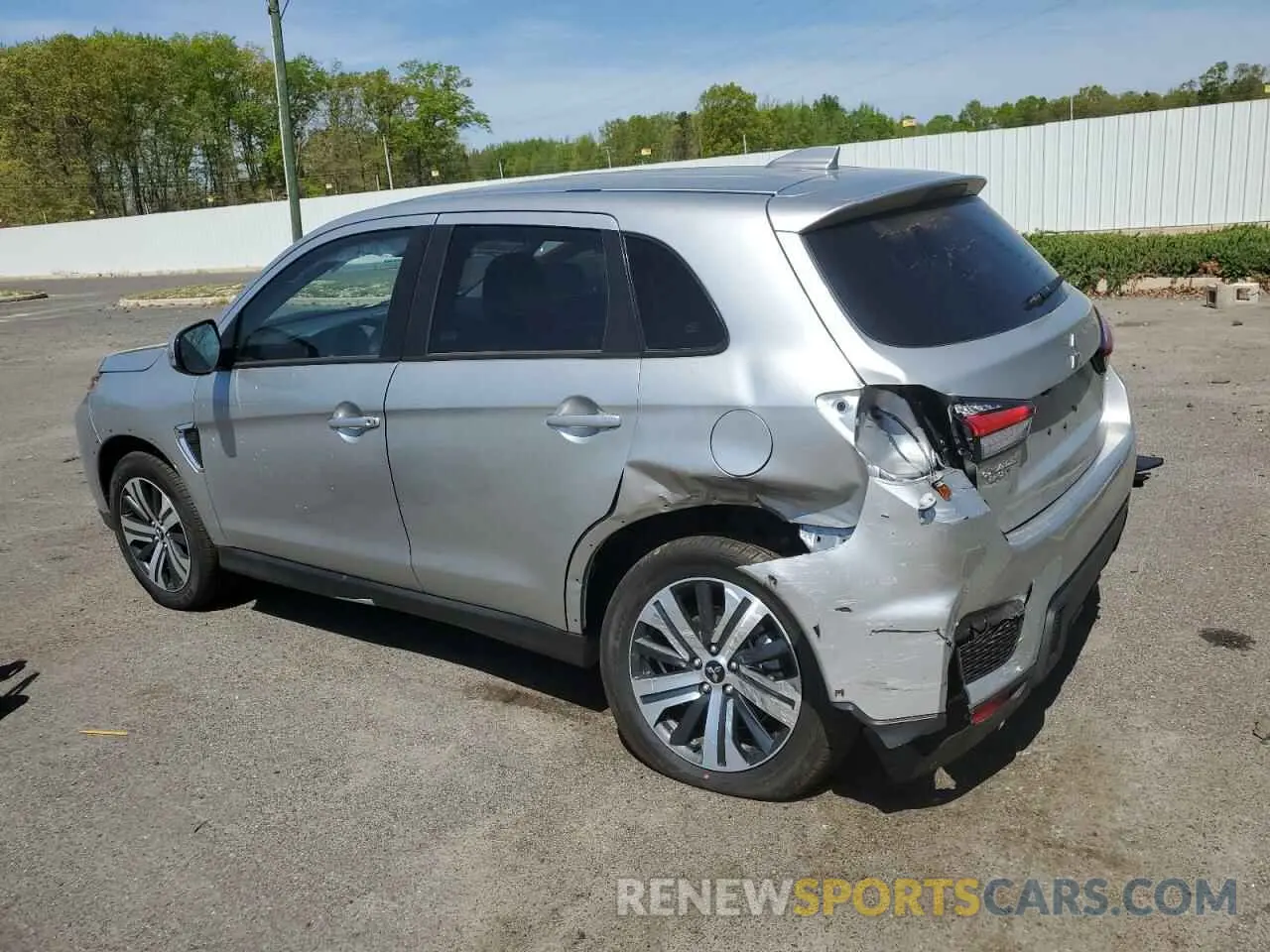 2 Photograph of a damaged car JA4ARUAU9SU002130 MITSUBISHI OUTLANDER 2025