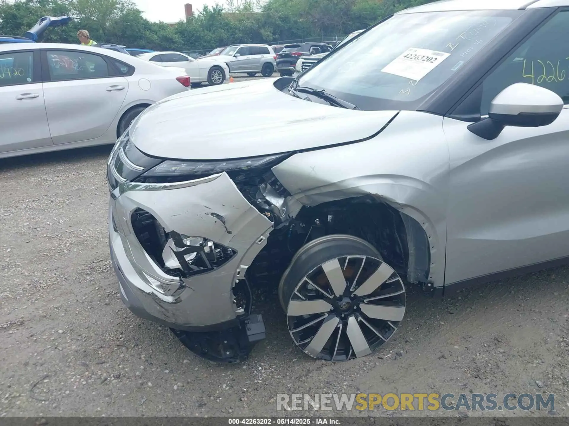6 Photograph of a damaged car JA4J4VA86SZ014584 MITSUBISHI OUTLANDER 2025