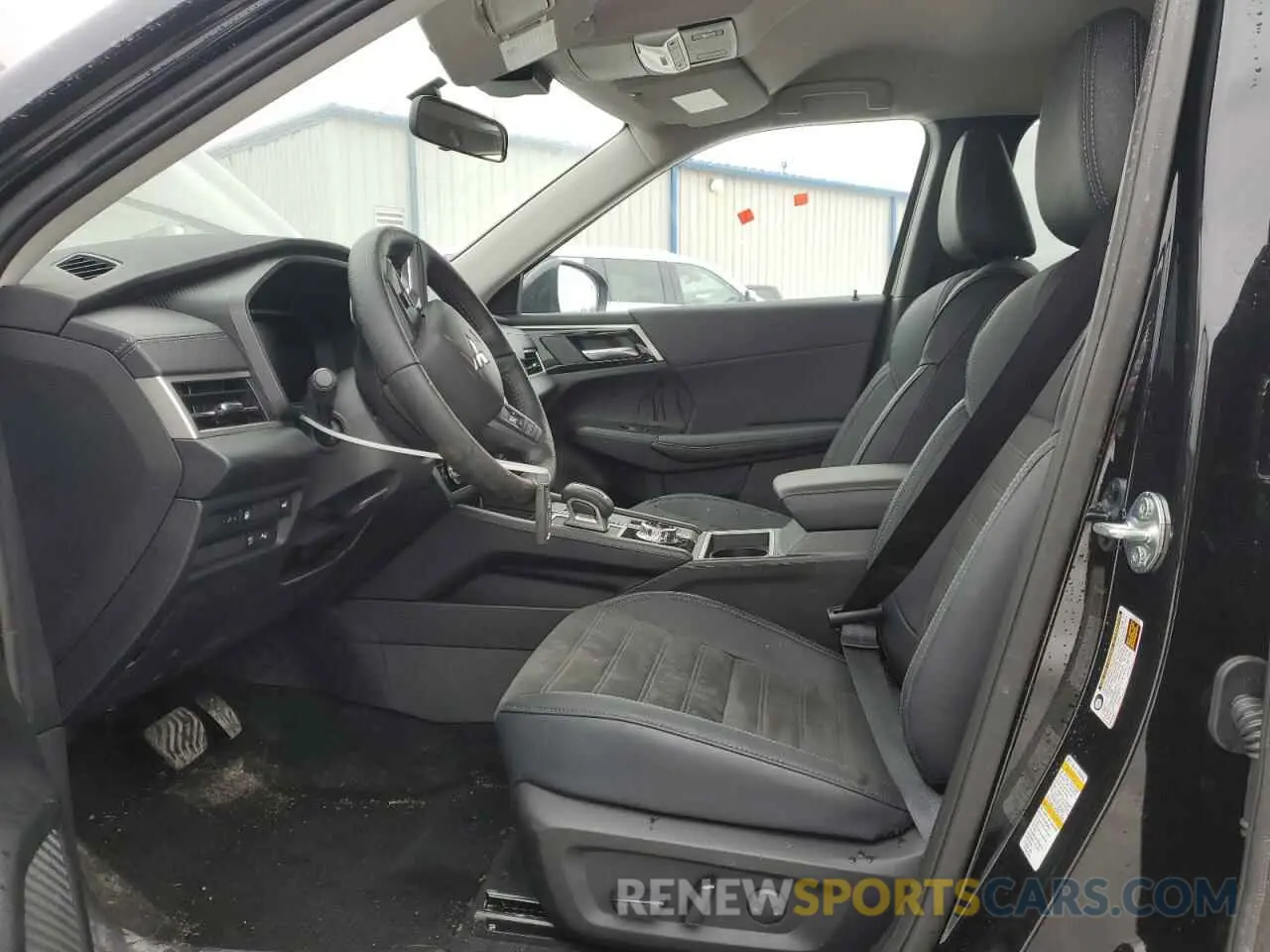 7 Фотография поврежденного автомобиля JA4T5VA9XSZ001867 MITSUBISHI OUTLANDER 2025