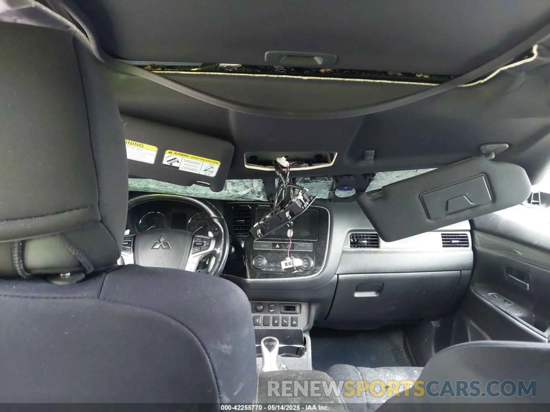 22 Photograph of a damaged car JA4J24A5XKZ051210 MITSUBISHI OUTLANDER PHEV 2019