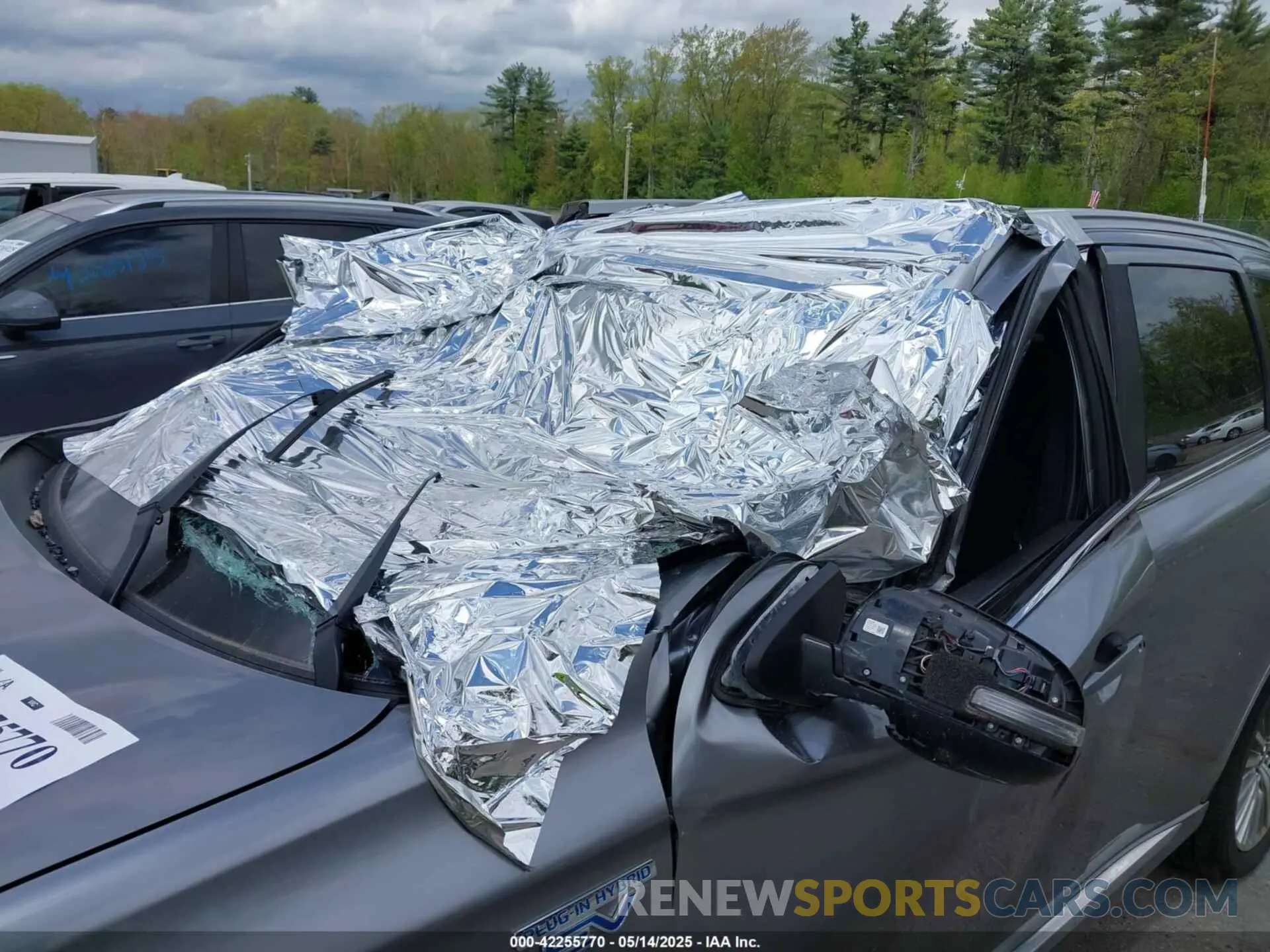 6 Photograph of a damaged car JA4J24A5XKZ051210 MITSUBISHI OUTLANDER PHEV 2019