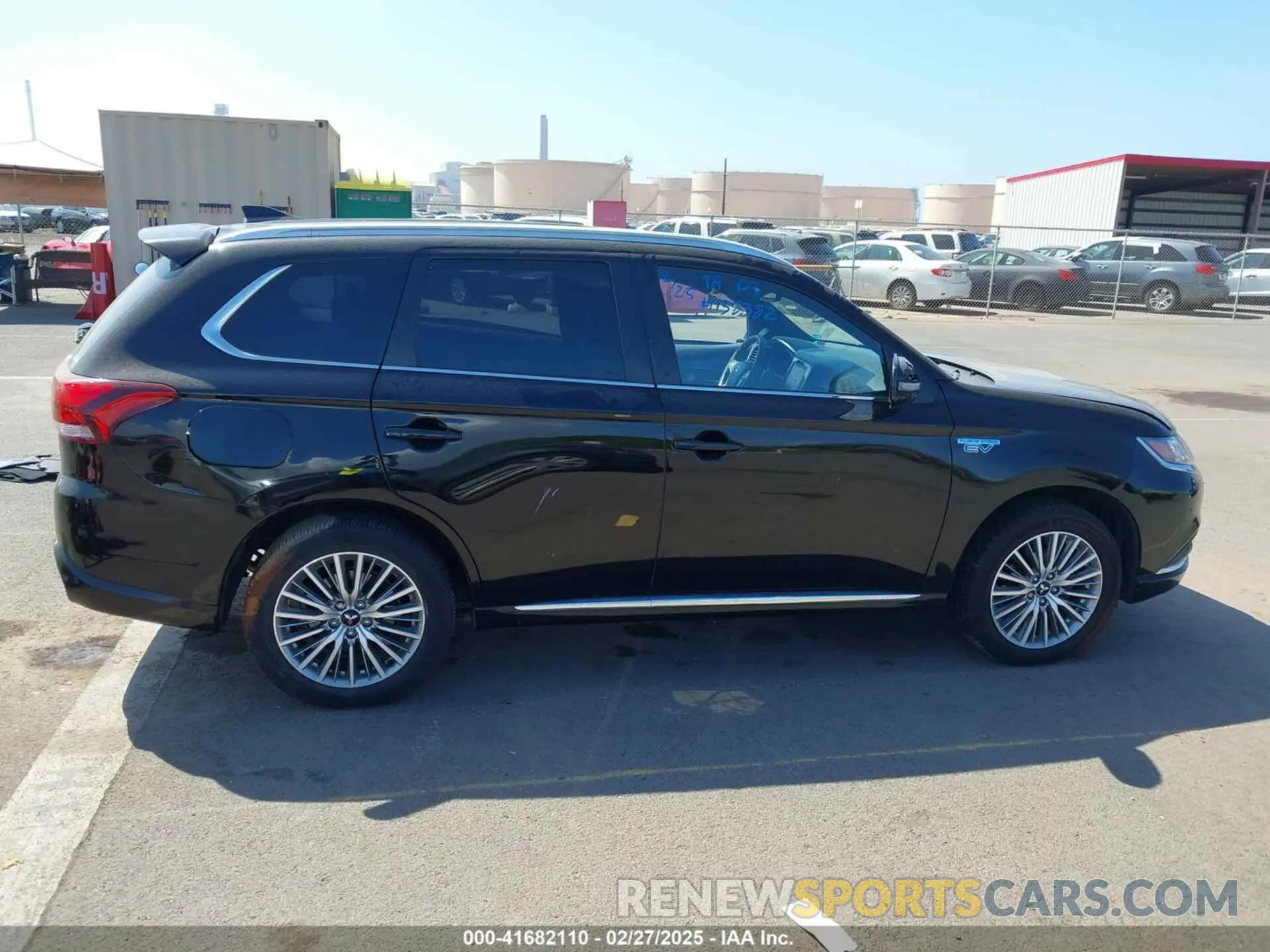 14 Photograph of a damaged car JA4J24A51LZ009381 MITSUBISHI OUTLANDER PHEV 2020