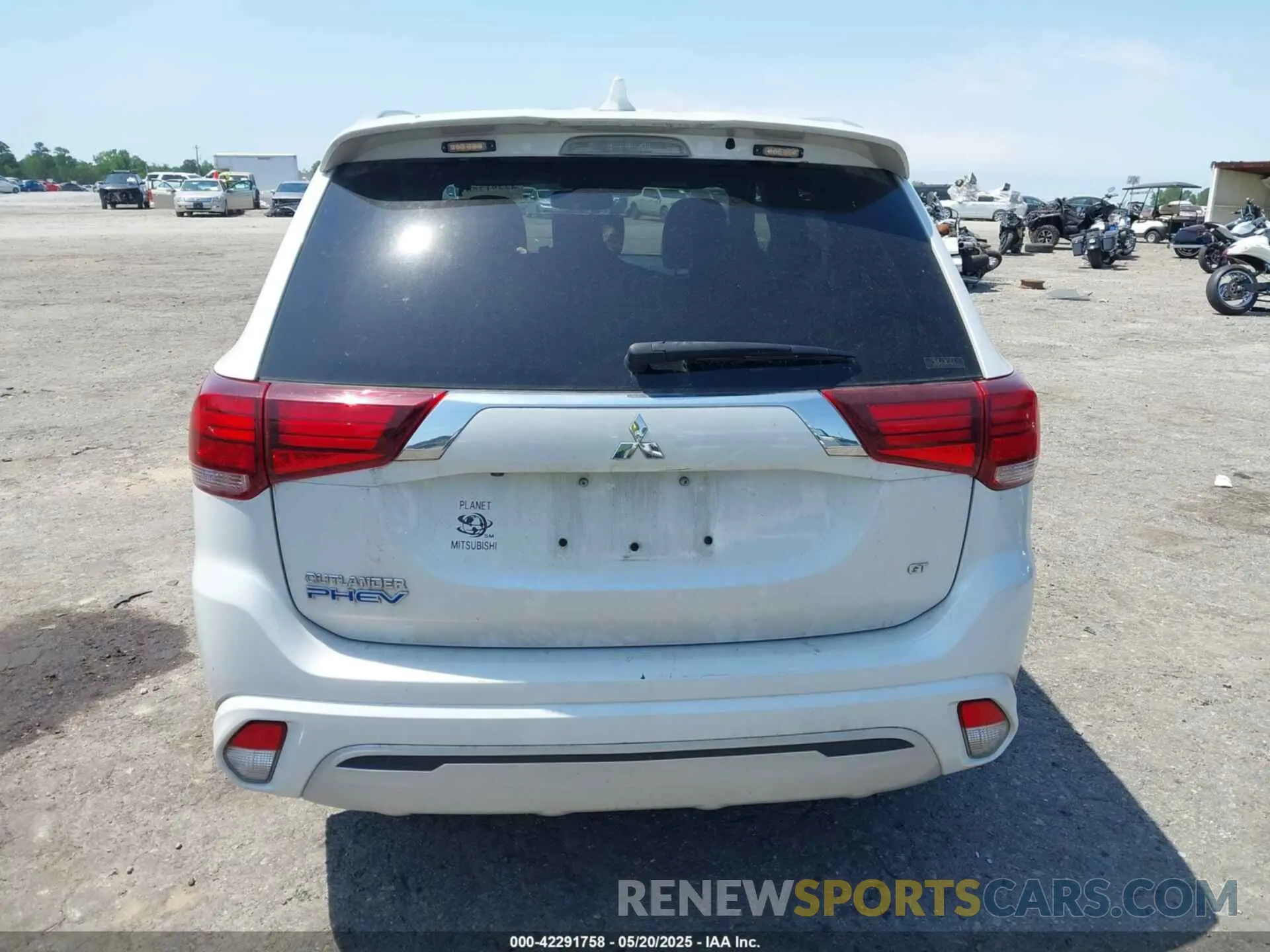 16 Фотография поврежденного автомобиля JA4J24A5XLZ041732 MITSUBISHI OUTLANDER PHEV 2020