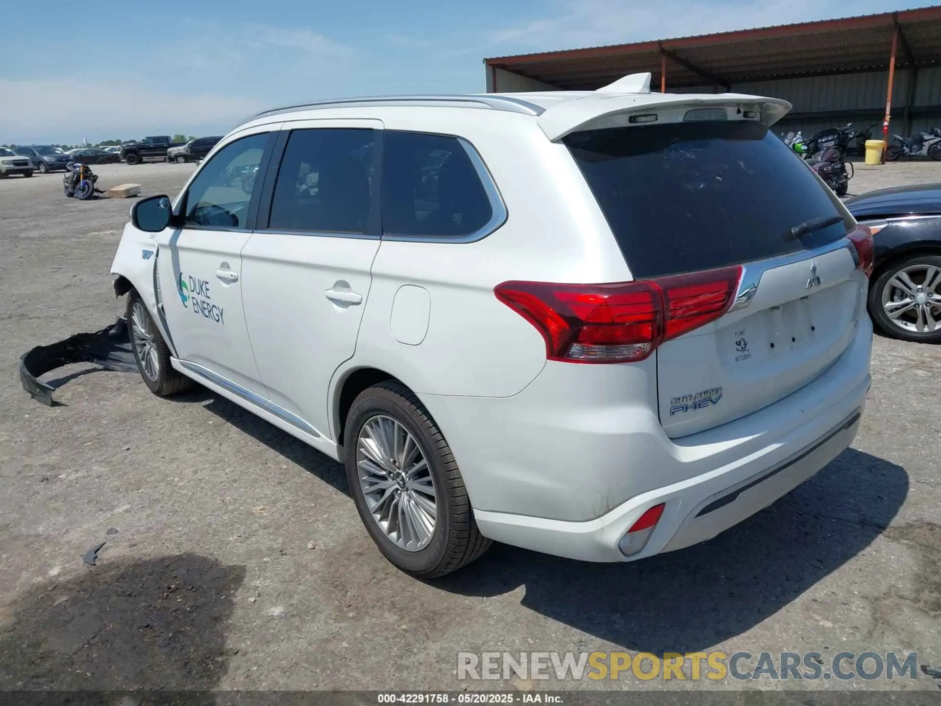 3 Фотография поврежденного автомобиля JA4J24A5XLZ041732 MITSUBISHI OUTLANDER PHEV 2020