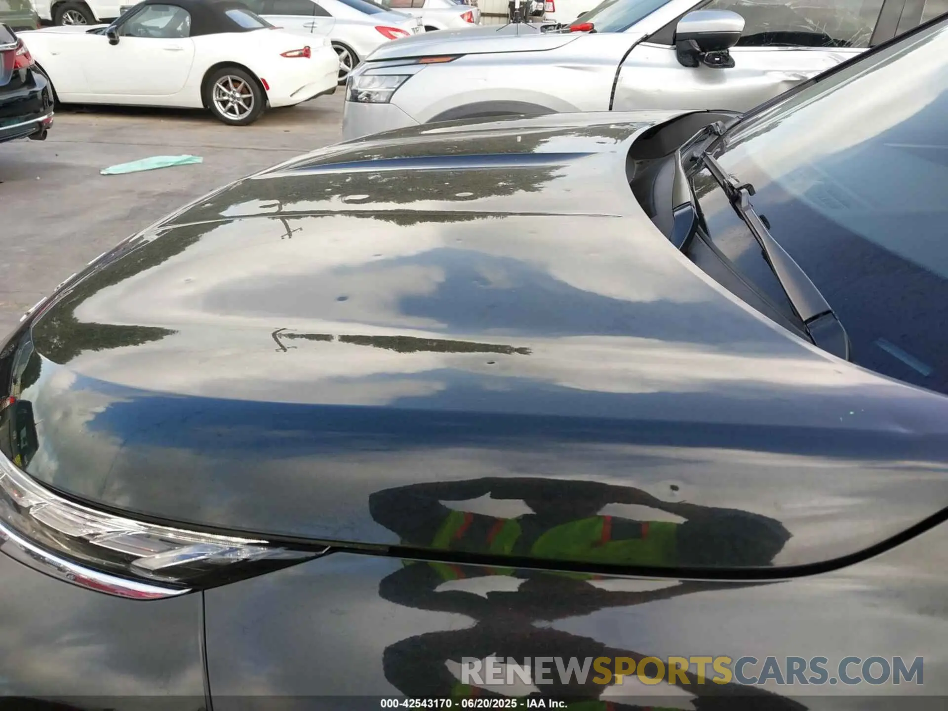 17 Photograph of a damaged car JA4T5UA97PZ058755 MITSUBISHI OUTLANDER PHEV 2023