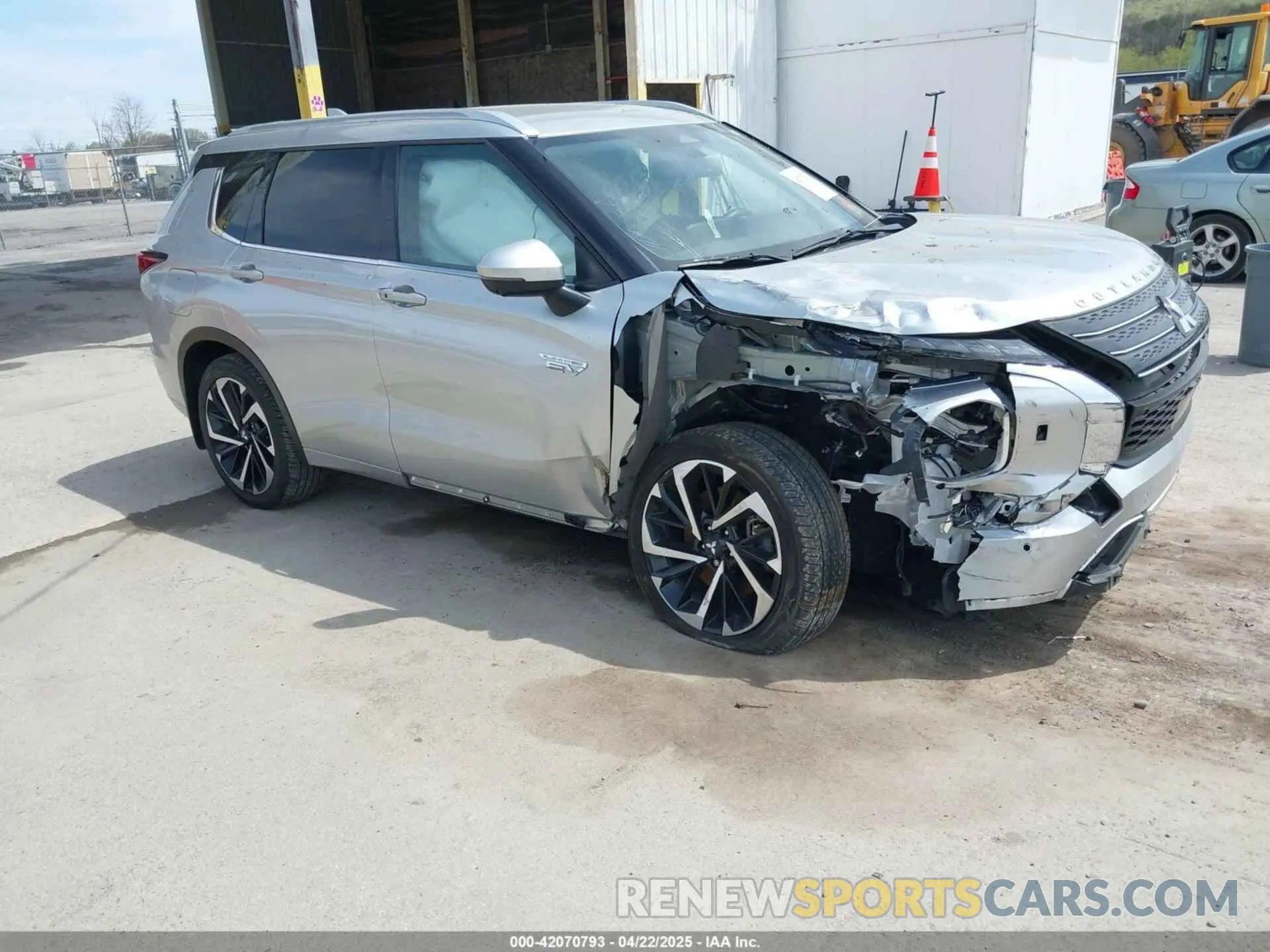 1 Фотография поврежденного автомобиля JA4T5VA90PZ029815 MITSUBISHI OUTLANDER PHEV 2023