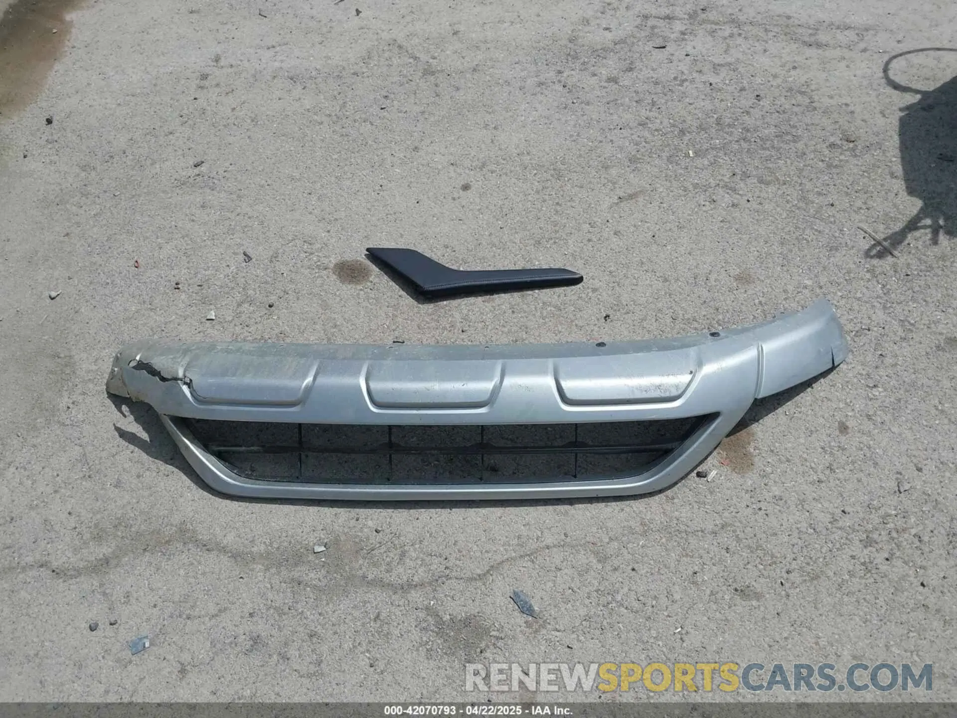 12 Фотография поврежденного автомобиля JA4T5VA90PZ029815 MITSUBISHI OUTLANDER PHEV 2023