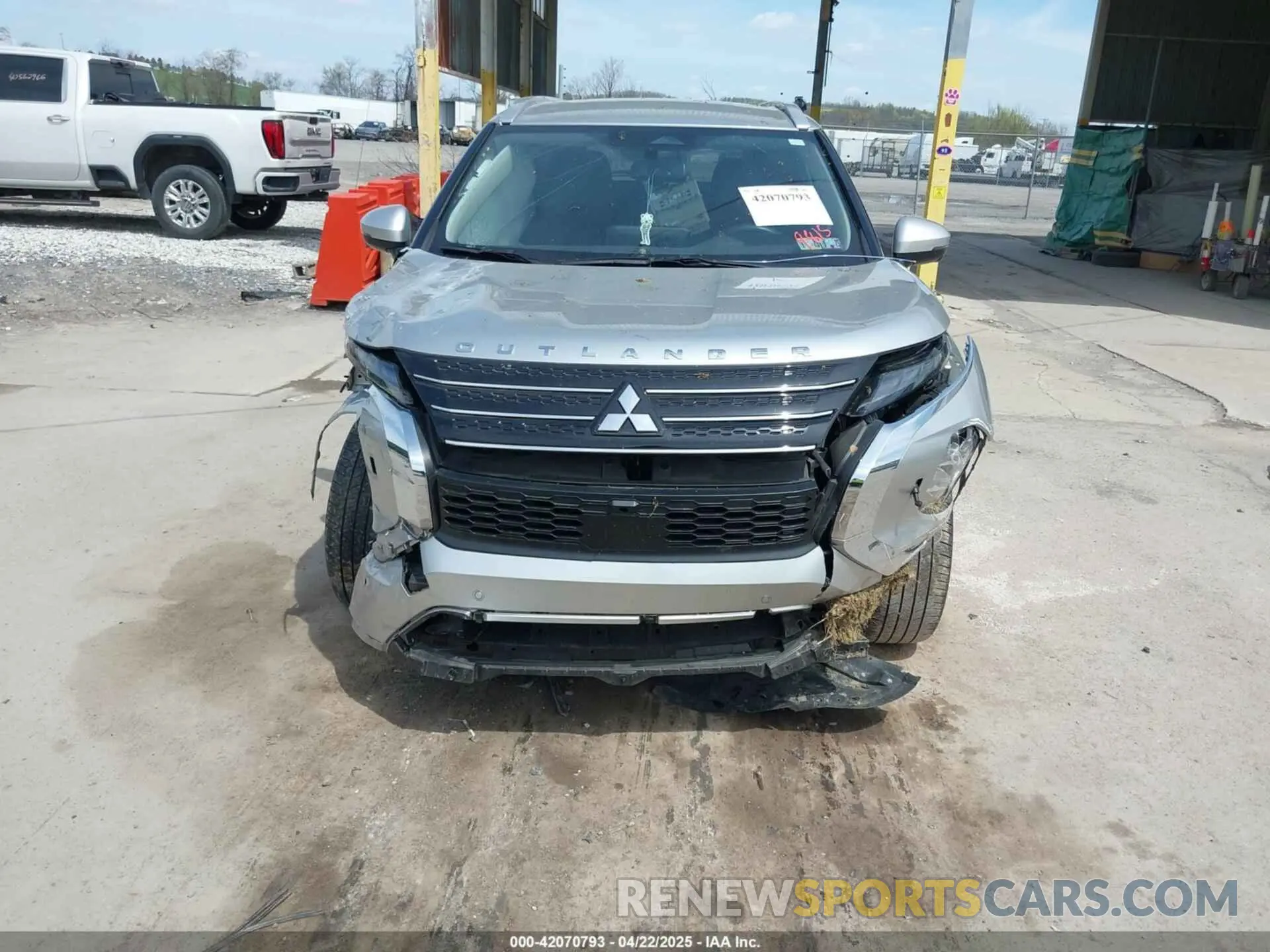 13 Фотография поврежденного автомобиля JA4T5VA90PZ029815 MITSUBISHI OUTLANDER PHEV 2023