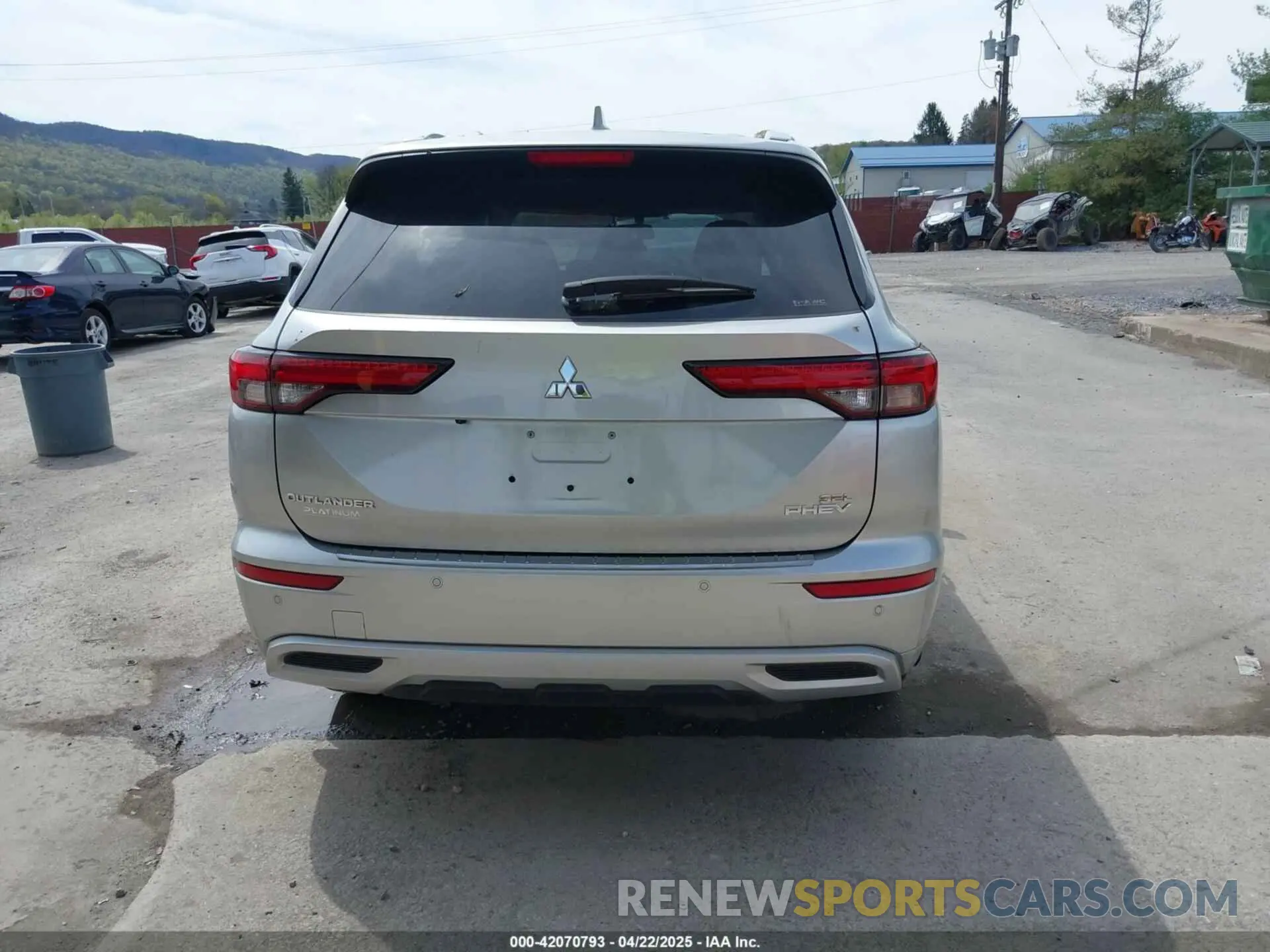 17 Фотография поврежденного автомобиля JA4T5VA90PZ029815 MITSUBISHI OUTLANDER PHEV 2023