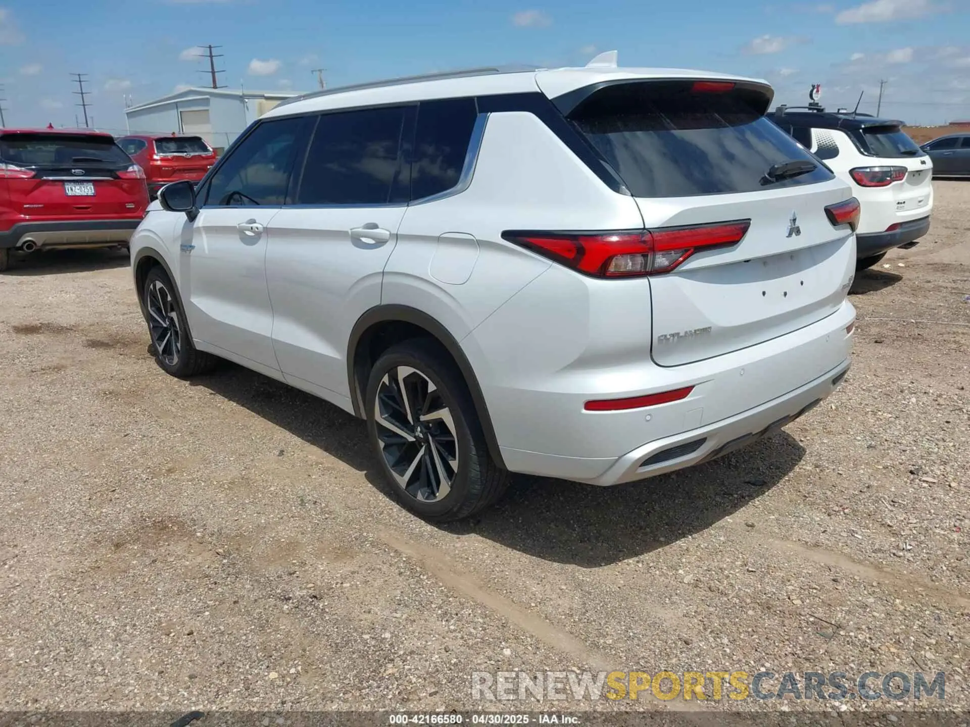3 Фотография поврежденного автомобиля JA4T5VA94PZ029056 MITSUBISHI OUTLANDER PHEV 2023