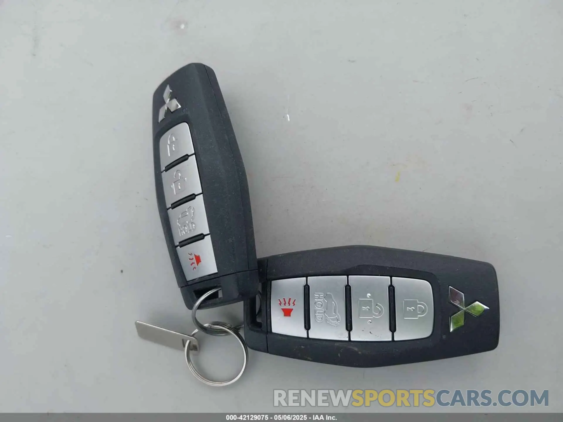 11 Фотография поврежденного автомобиля JA4T5VA95PZ035626 MITSUBISHI OUTLANDER PHEV 2023