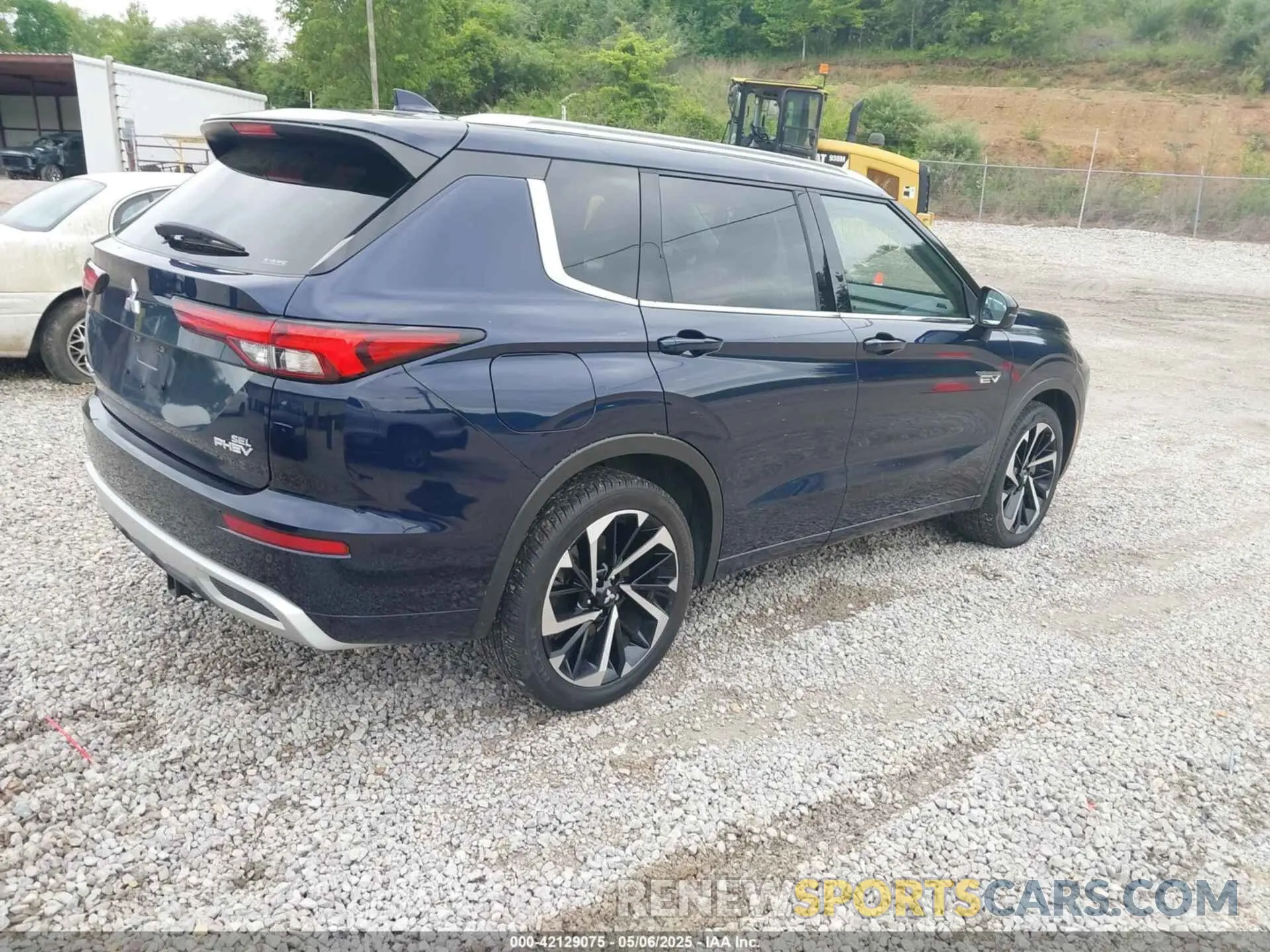 4 Фотография поврежденного автомобиля JA4T5VA95PZ035626 MITSUBISHI OUTLANDER PHEV 2023