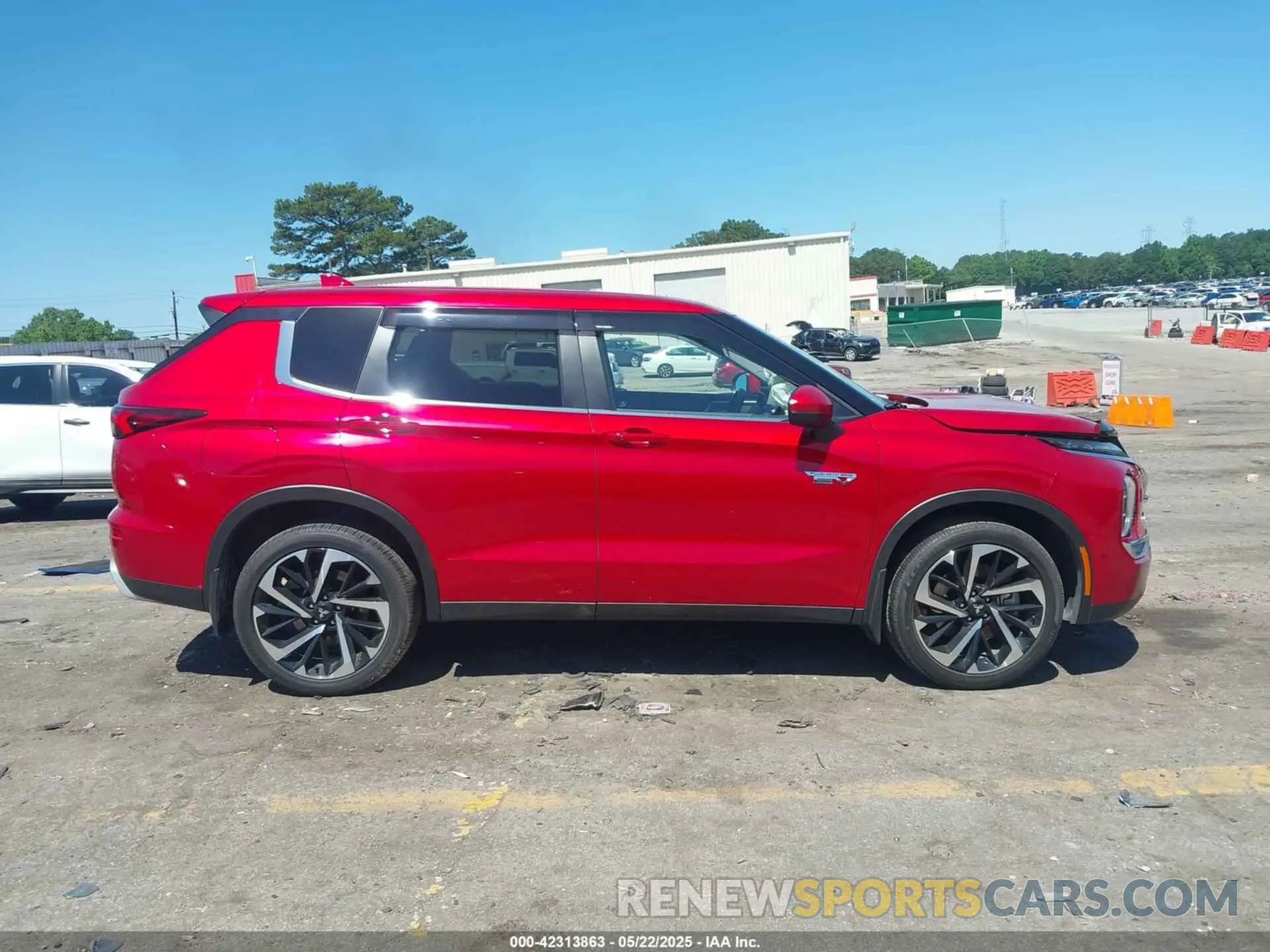 13 Photograph of a damaged car JA4T5VA99RZ059690 MITSUBISHI OUTLANDER PHEV 2024