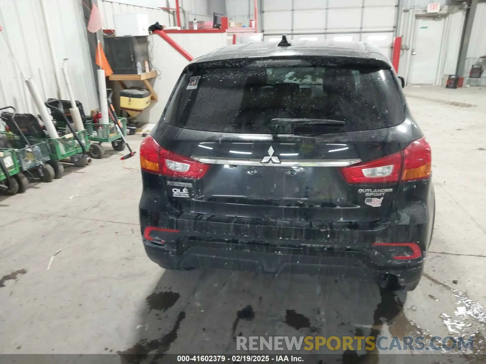 17 Photograph of a damaged car JA4AP3AU5KU005364 MITSUBISHI OUTLANDER SPORT 2019