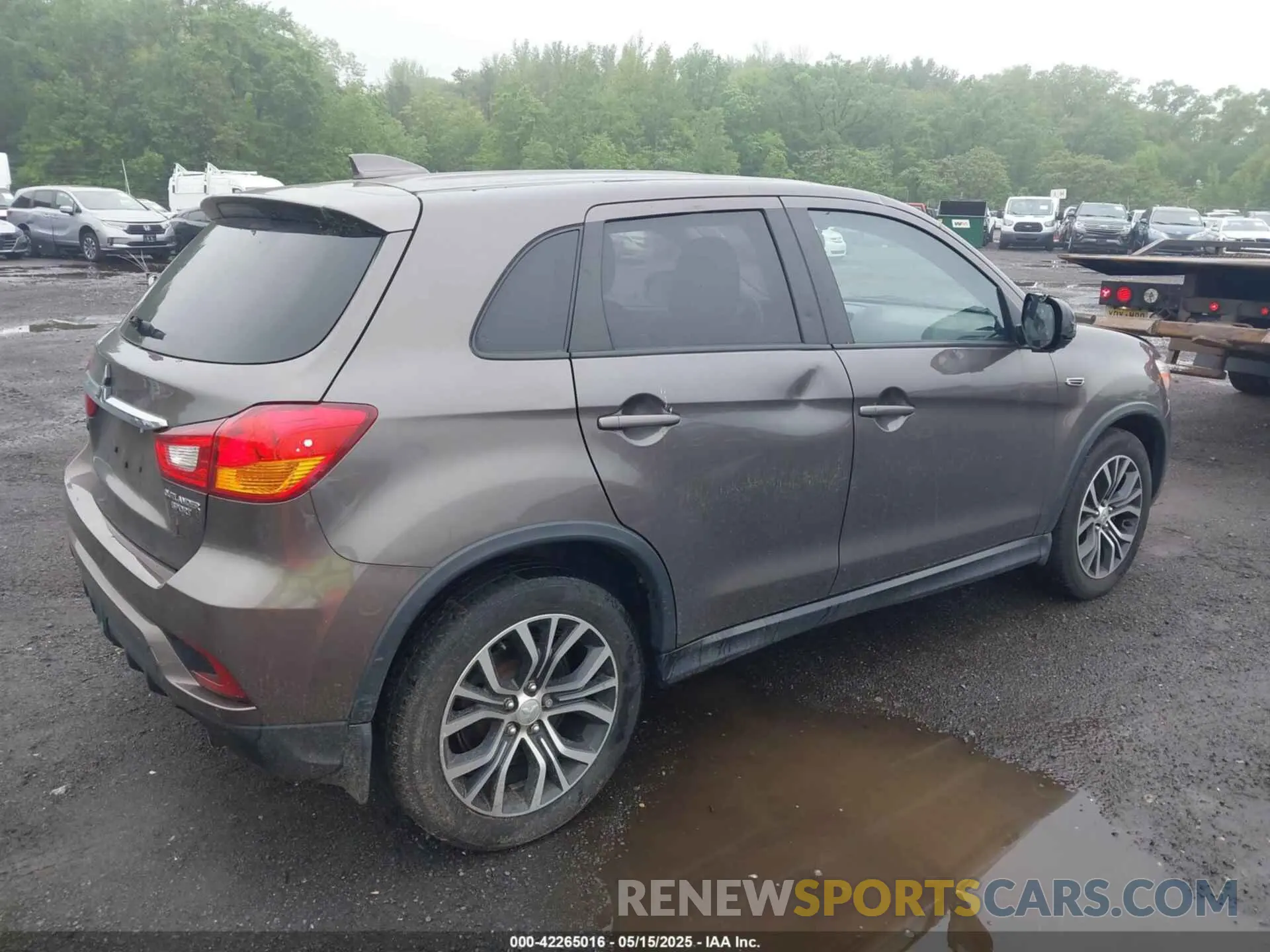 17 Photograph of a damaged car JA4AP3AU8KU029559 MITSUBISHI OUTLANDER SPORT 2019