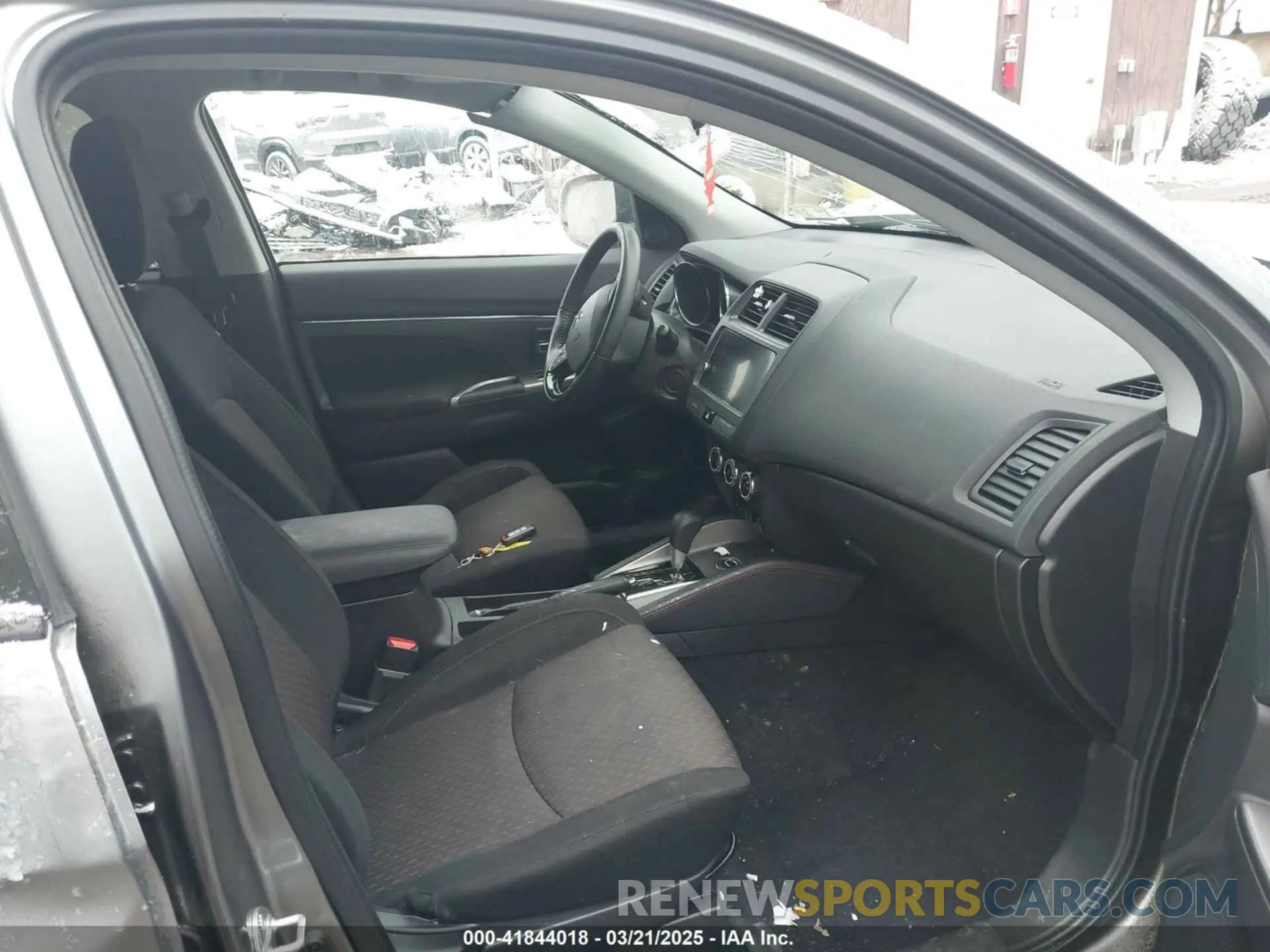 5 Photograph of a damaged car JA4AR3AU3KU001369 MITSUBISHI OUTLANDER SPORT 2019