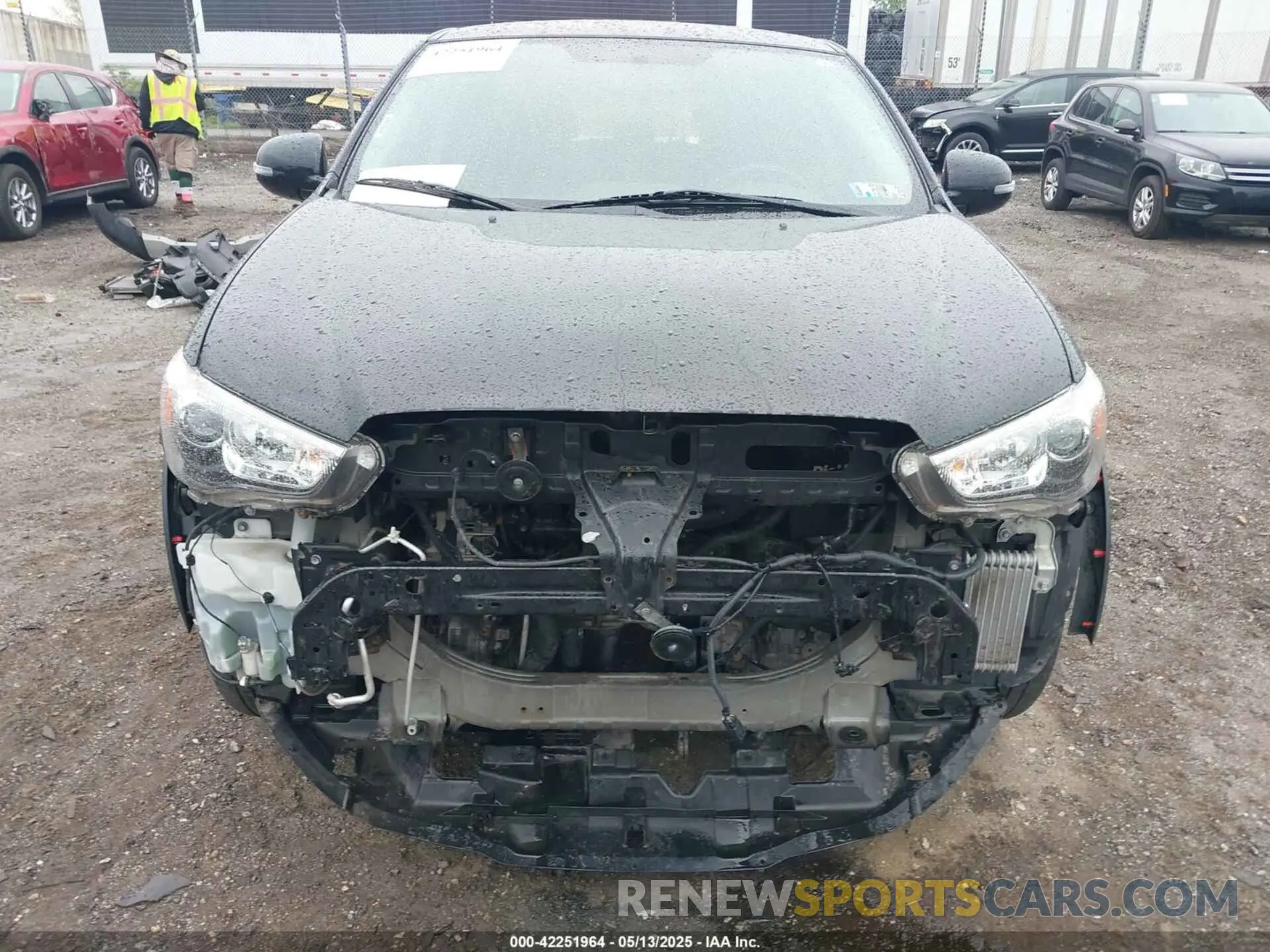12 Фотография поврежденного автомобиля JA4AR3AU4KU024823 MITSUBISHI OUTLANDER SPORT 2019