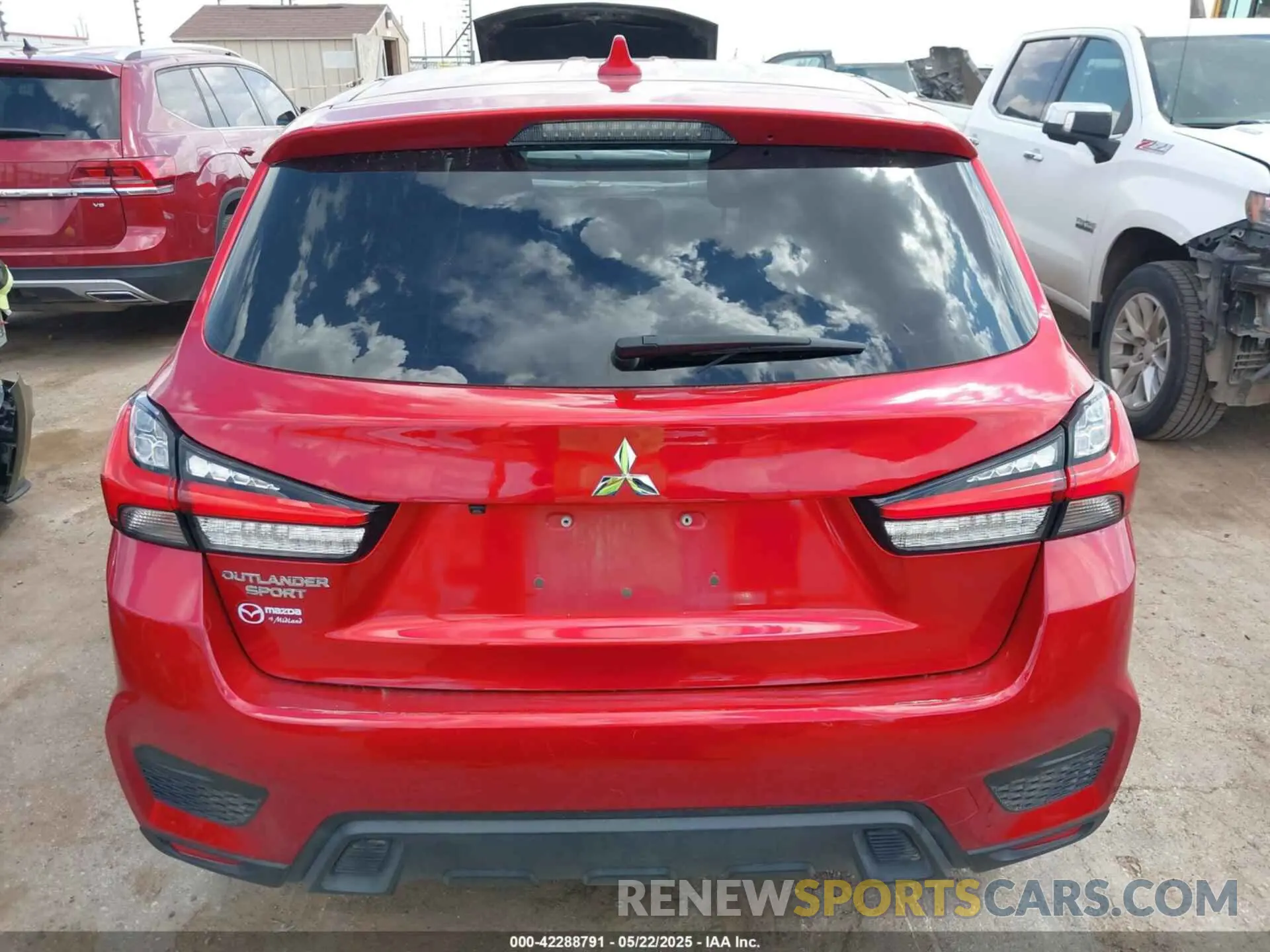 17 Photograph of a damaged car JA4AP3AU7LU001558 MITSUBISHI OUTLANDER SPORT 2020
