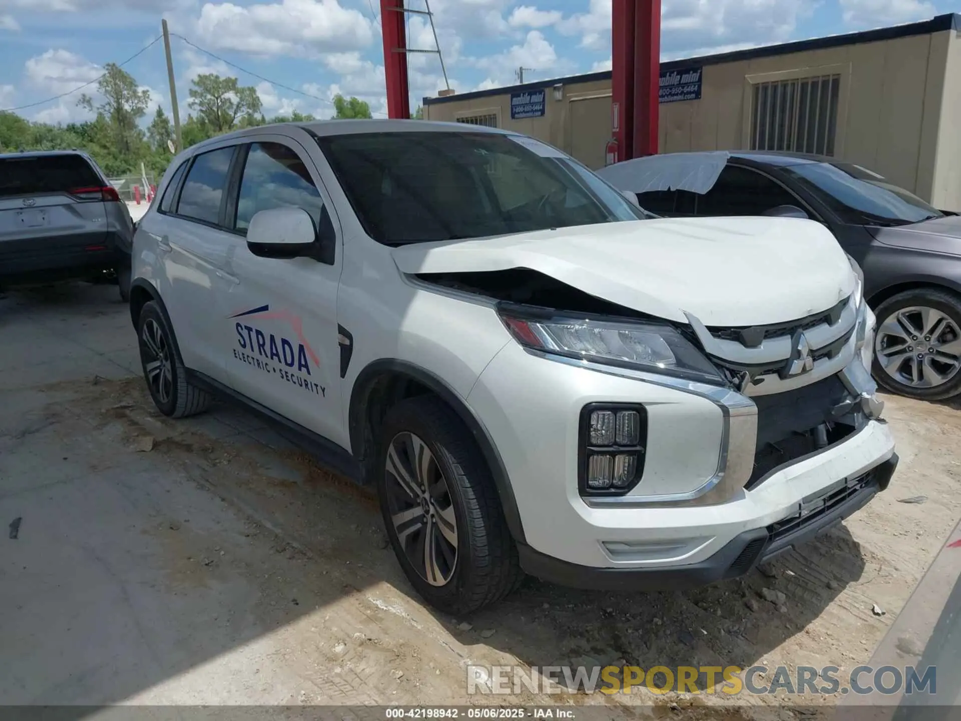 1 Фотография поврежденного автомобиля JA4AP3AUXLU008004 MITSUBISHI OUTLANDER SPORT 2020