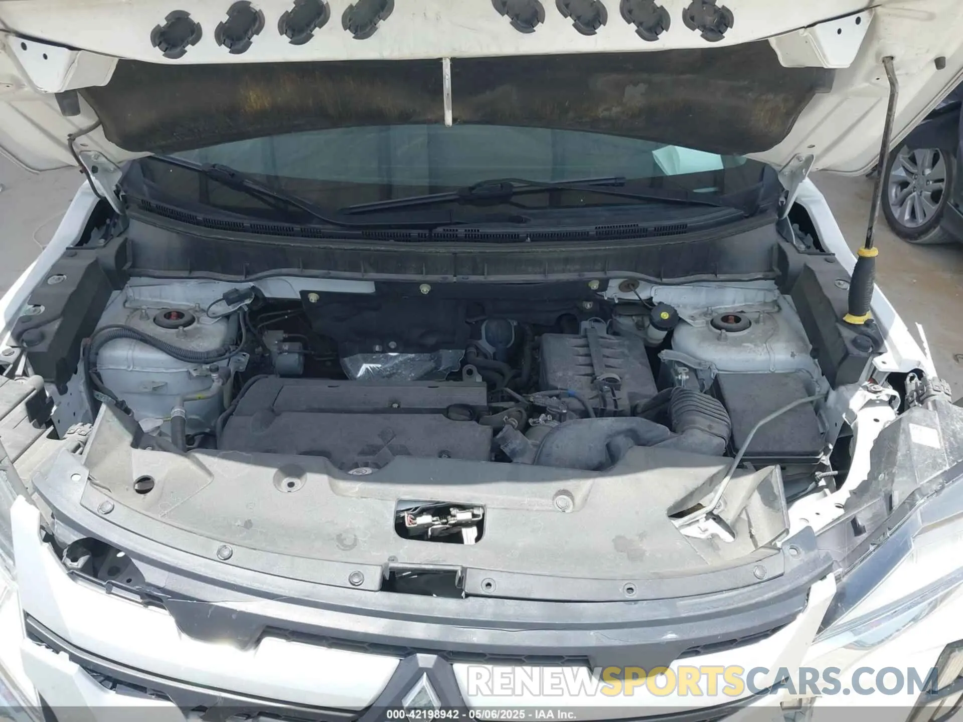 10 Фотография поврежденного автомобиля JA4AP3AUXLU008004 MITSUBISHI OUTLANDER SPORT 2020