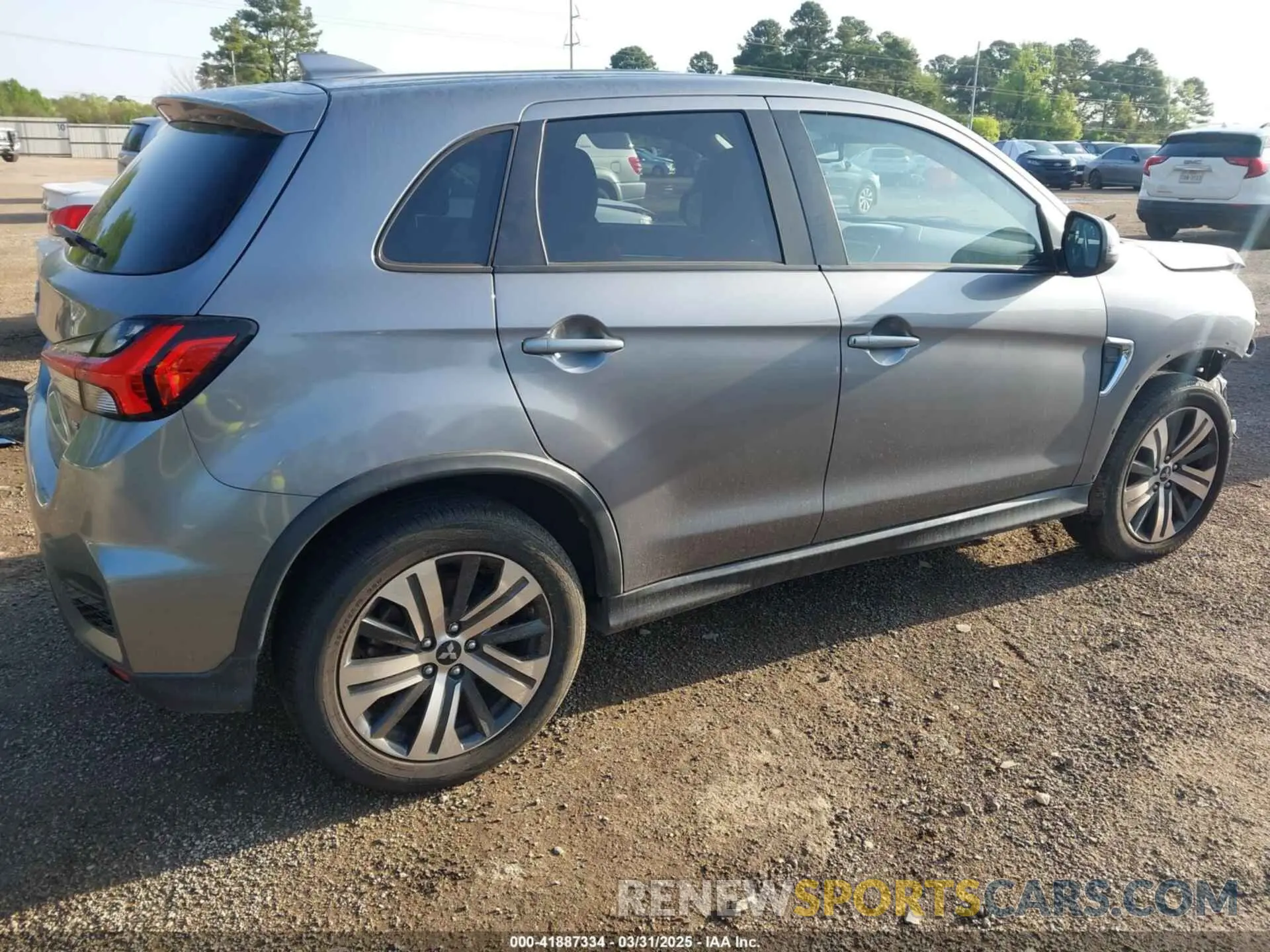 4 Photograph of a damaged car JA4AP4AU0LU026548 MITSUBISHI OUTLANDER SPORT 2020